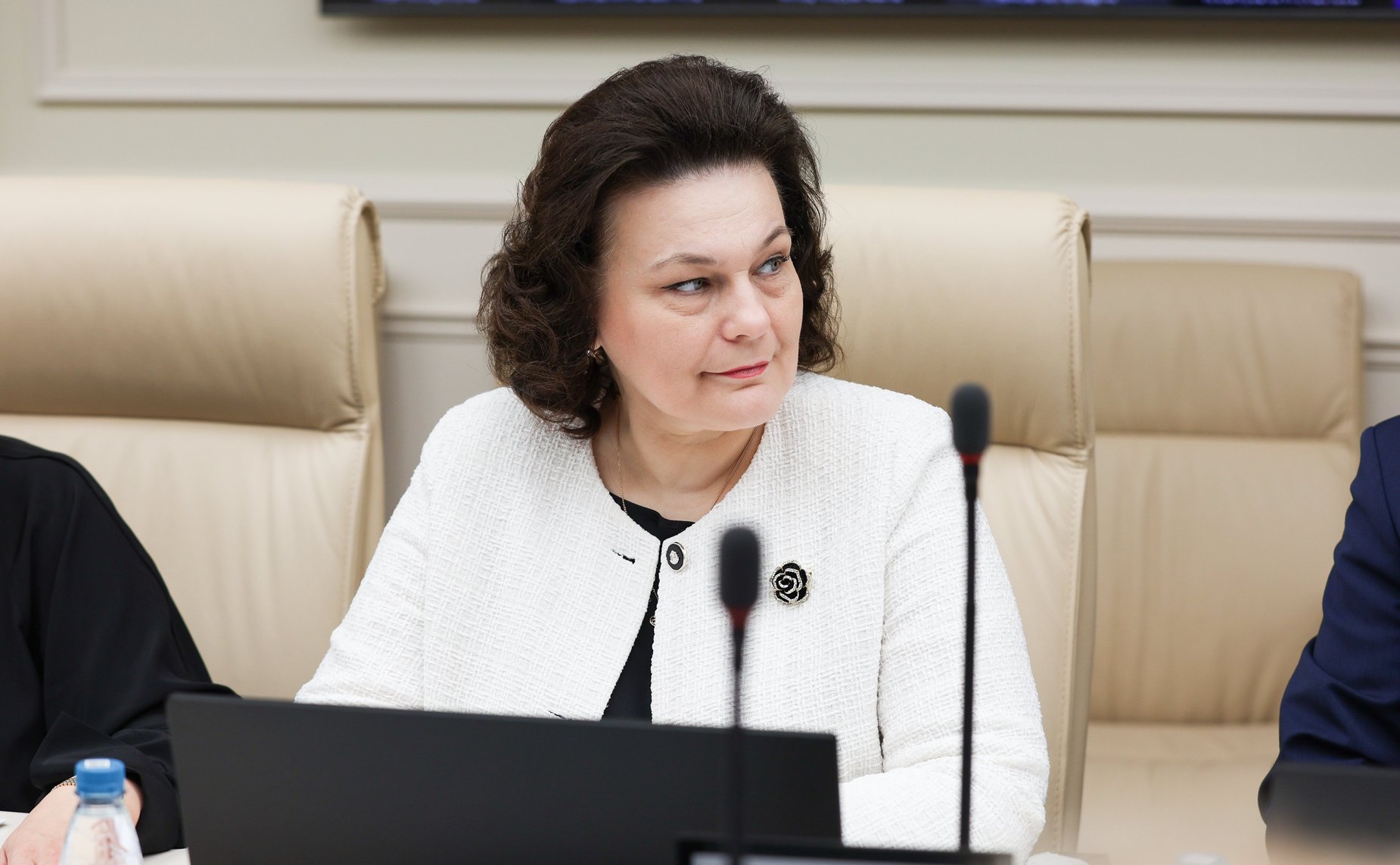 Круглый стол Комитета Совета Федерации по конституционному законодательству и государственному строительству «Актуальные вопросы судебной защиты прав детей: проблемы и пути решения»