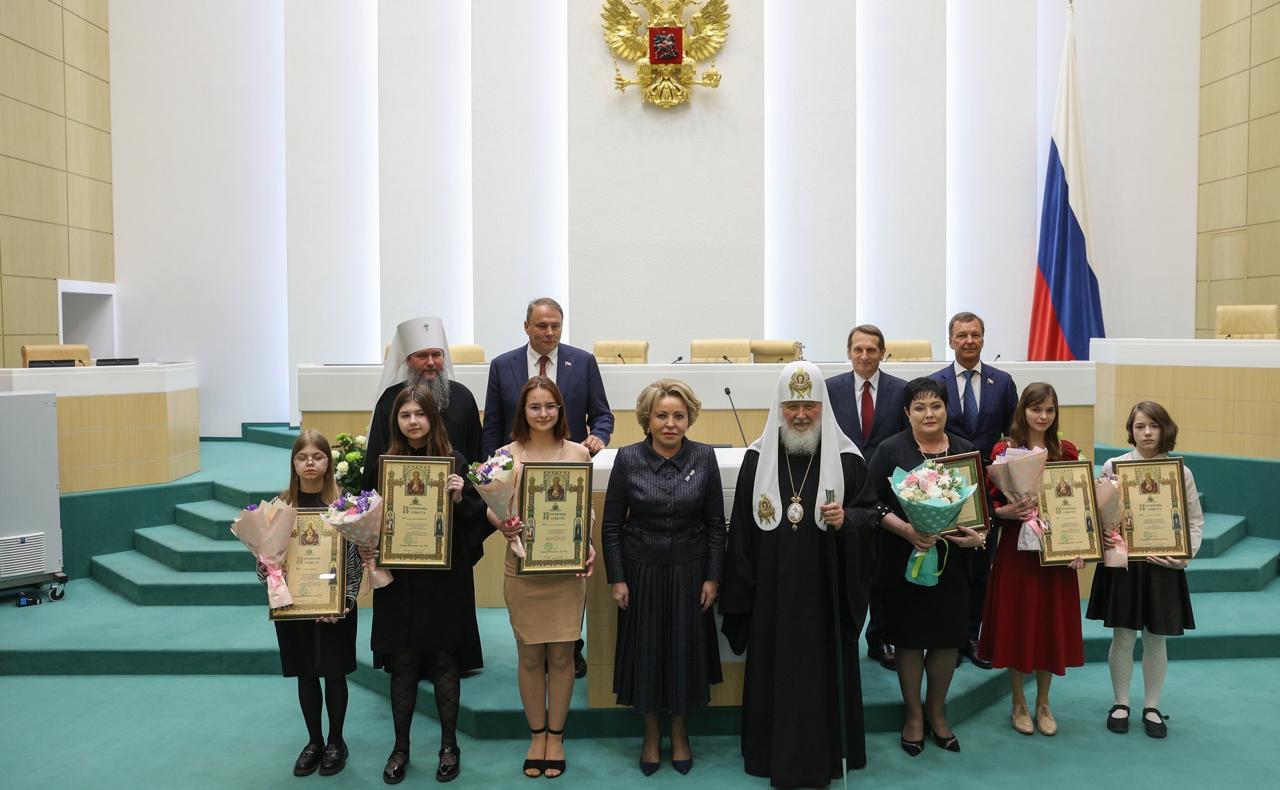 Пленарное заседание Х Парламентских встреч в рамках ХХХ Международных образовательных чтений «К 350-летию со дня рождения Петра I: секулярный мир и религиозность»