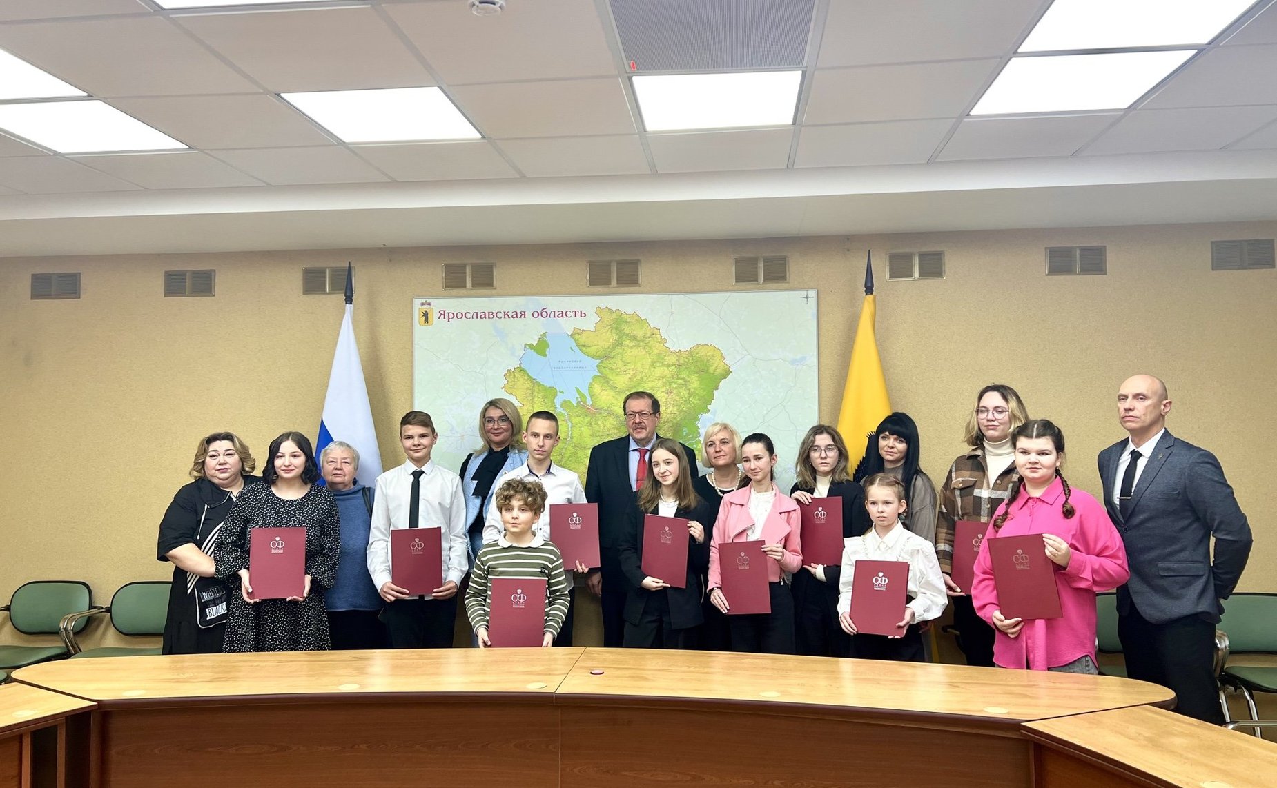 14 ярославских школьников награждены за победу на Всероссийском конкурсе «Портрет твоего края»