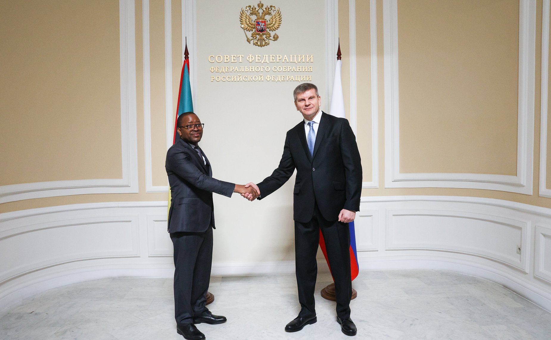 Встреча Руководителя Аппарата Совета Федерации Геннадия Голова с Генеральным секретарем Ассамблеи Республики Мозамбик