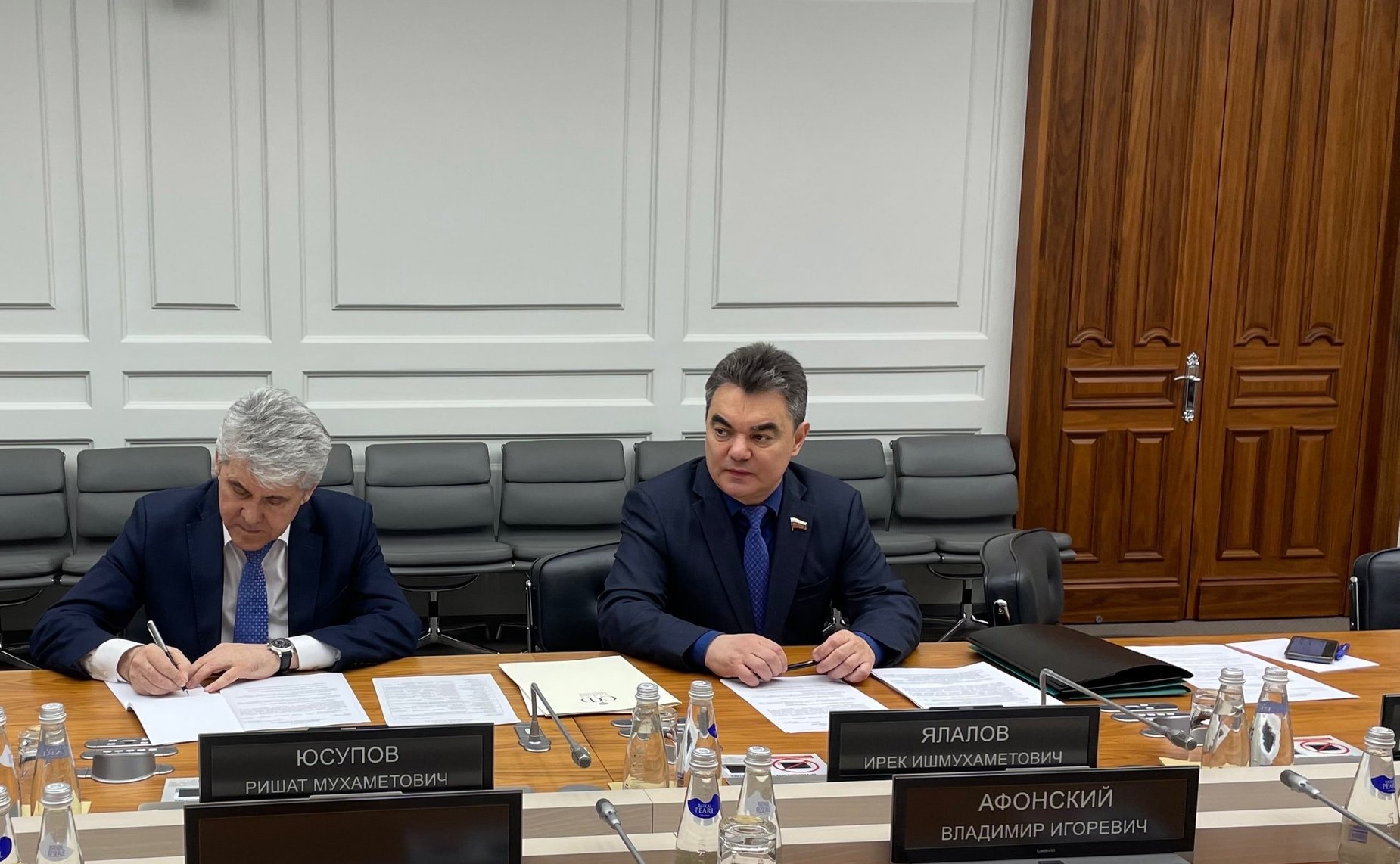 Рабочая встреча заместителя председателя Комитета СФ по экономической политике Ирека Ялалова с представителями ОАО «Российский железные дороги»