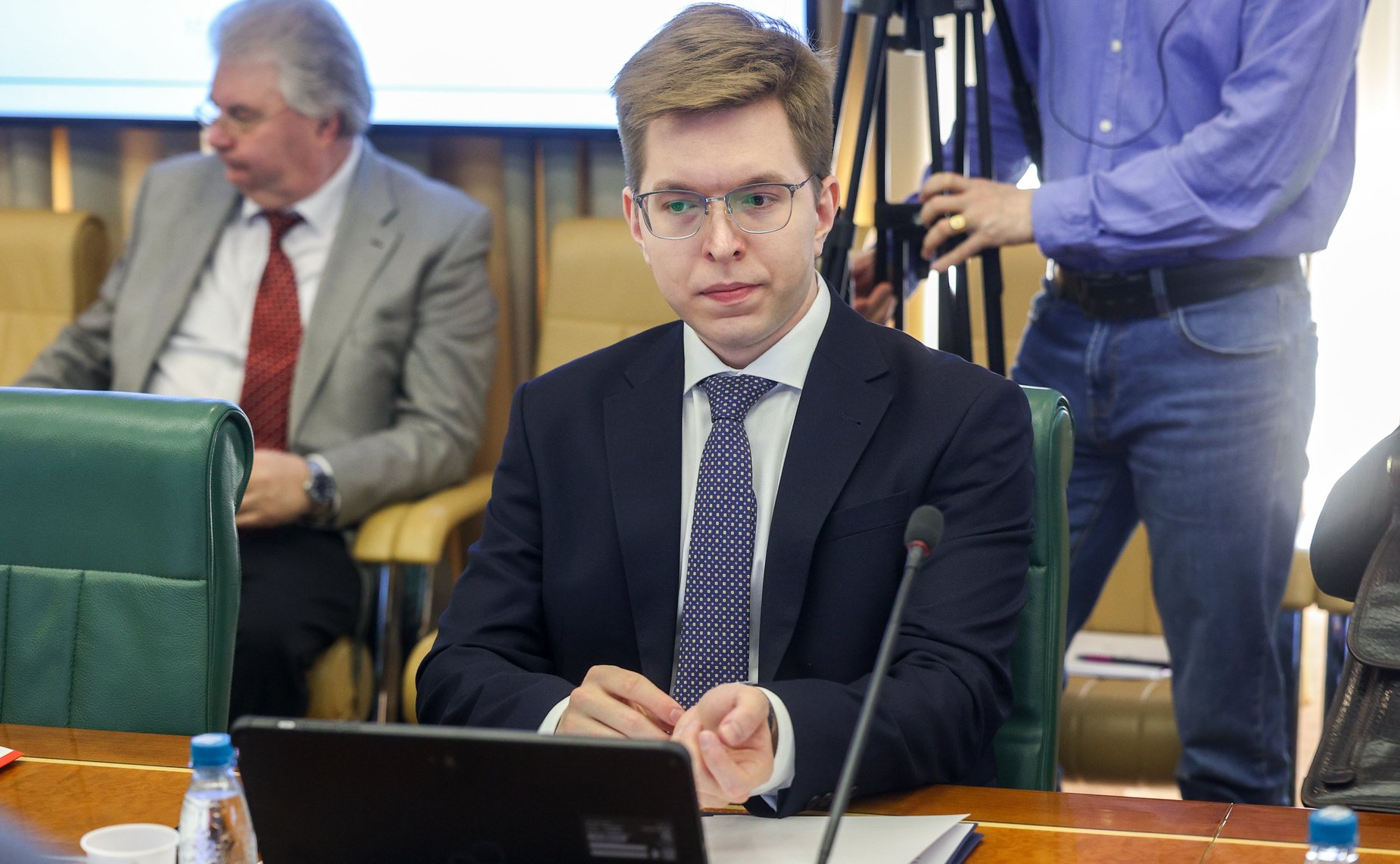 Круглый стол Комитета СФ по международным делам на тему «Международно-правовые инструменты по противодействию западным санкциям в финансово-экономической сфере»