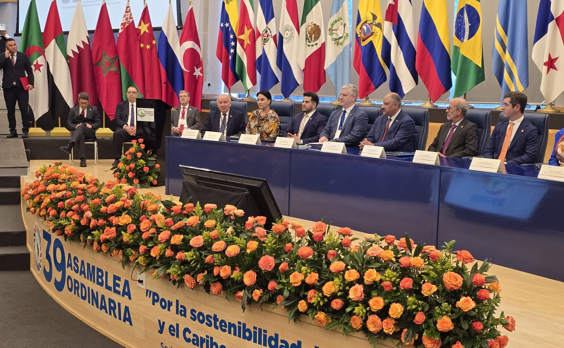 Заместитель Председателя Совета Федерации Константин Косачев принял участие в пленарном заседании 39-й сессии Ассамблеи Парламента стран Латинской Америки и Карибского бассейна (ПАРЛАТИНО) в г. Панама