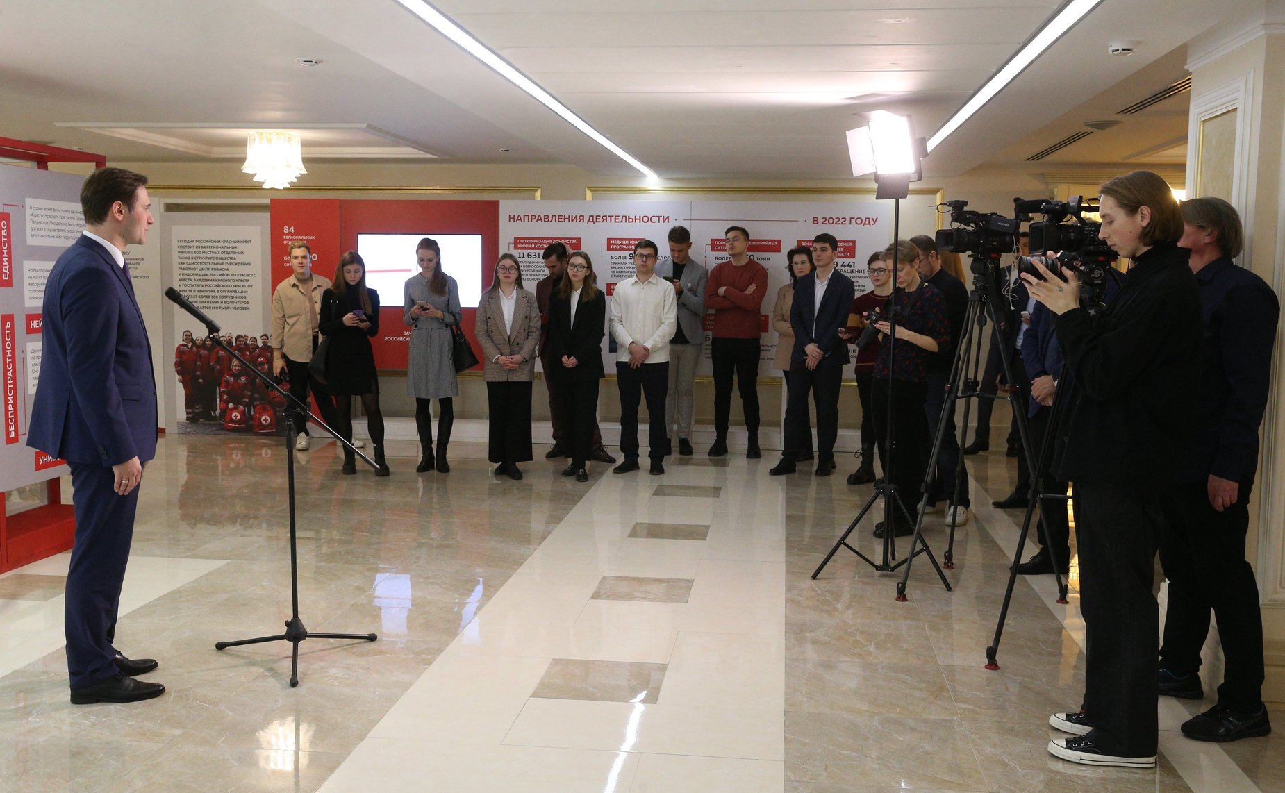 Открытие в Совете Федерации выставки «Российский Красный Крест. 155 лет на службе милосердия»