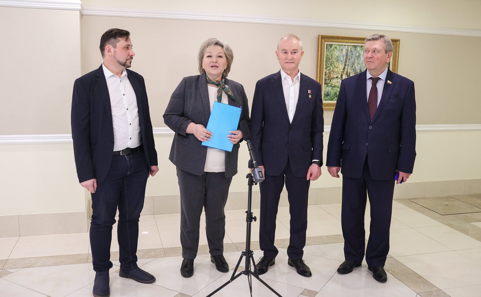 В Совете Федерации открылась фотовыставка «Позывной Свет»