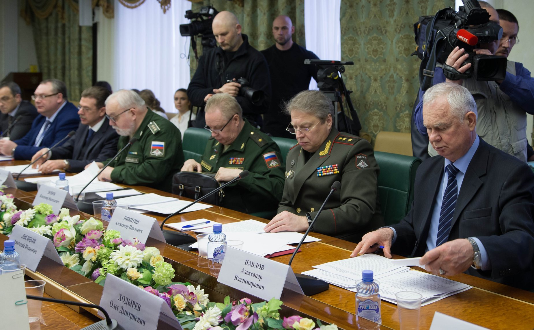 Парламентские слушания на тему «Вопросы сохранения и поддержания находящихся за рубежом воинских захоронений и мест погребения, имеющих для Российской Федерации историко-мемориальное значение»