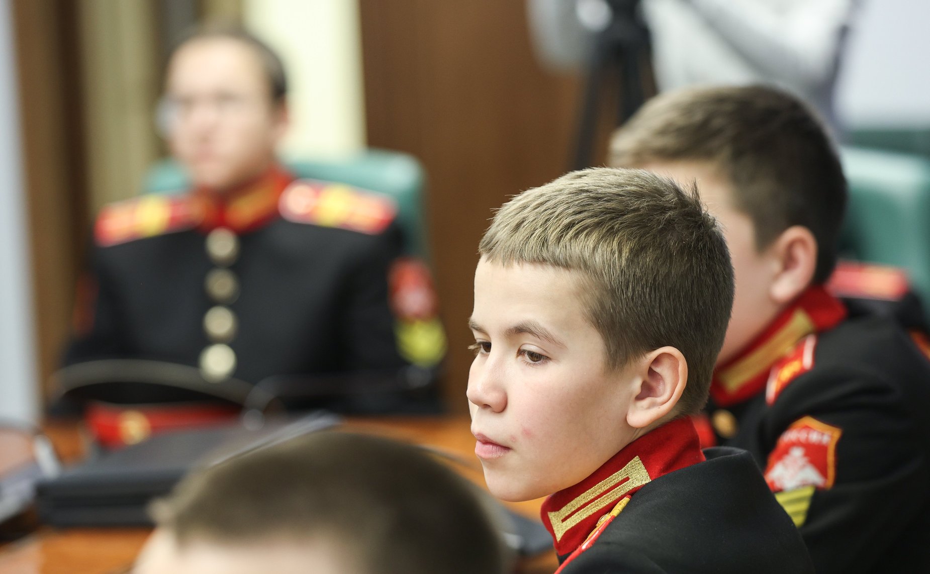 Встреча сенатора РФ Дмитрия Перминова с учащимися Суворовского училища