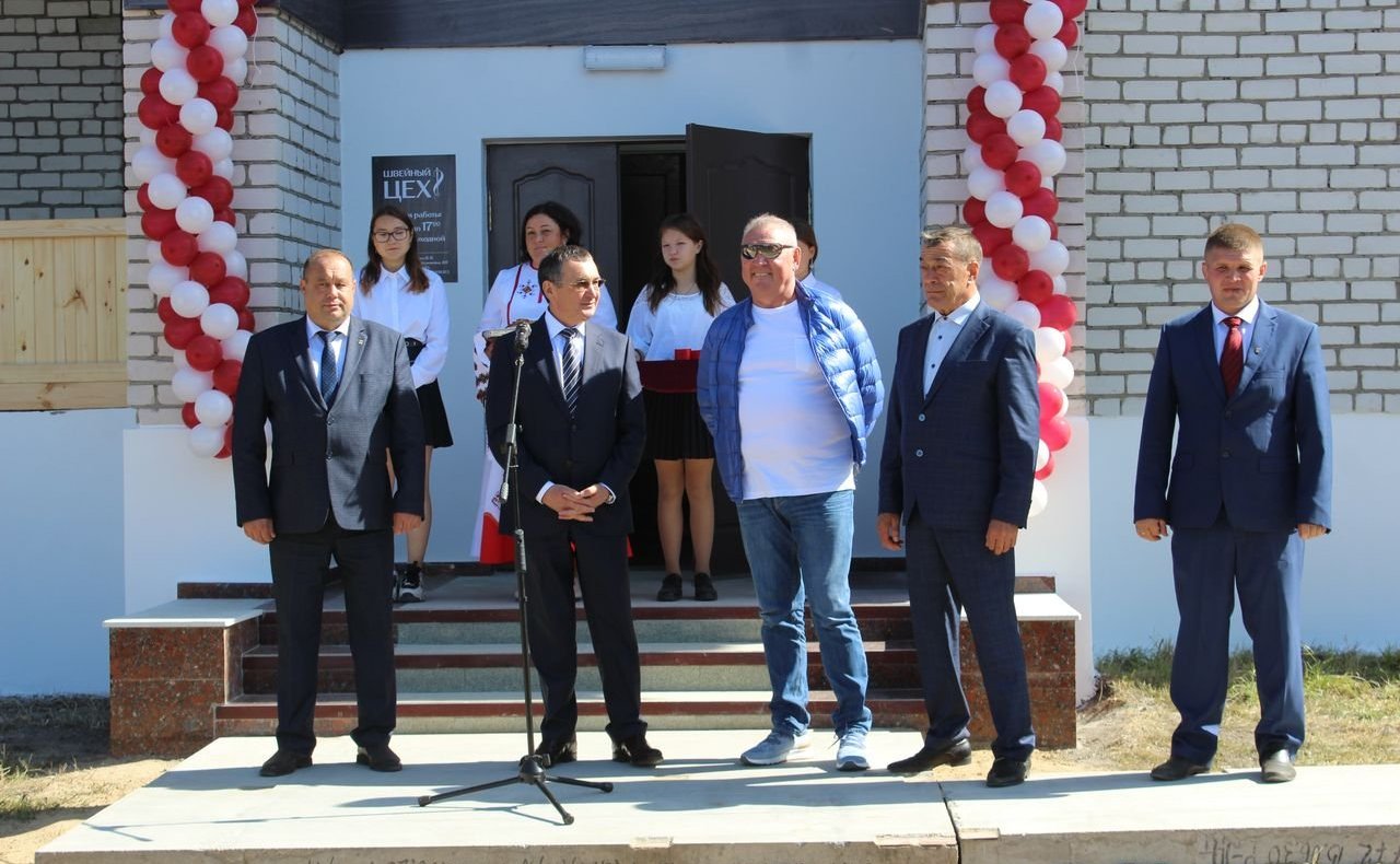 Николай Федоров принял участие в открытии нового швейного предприятия в сельском районе Чувашии