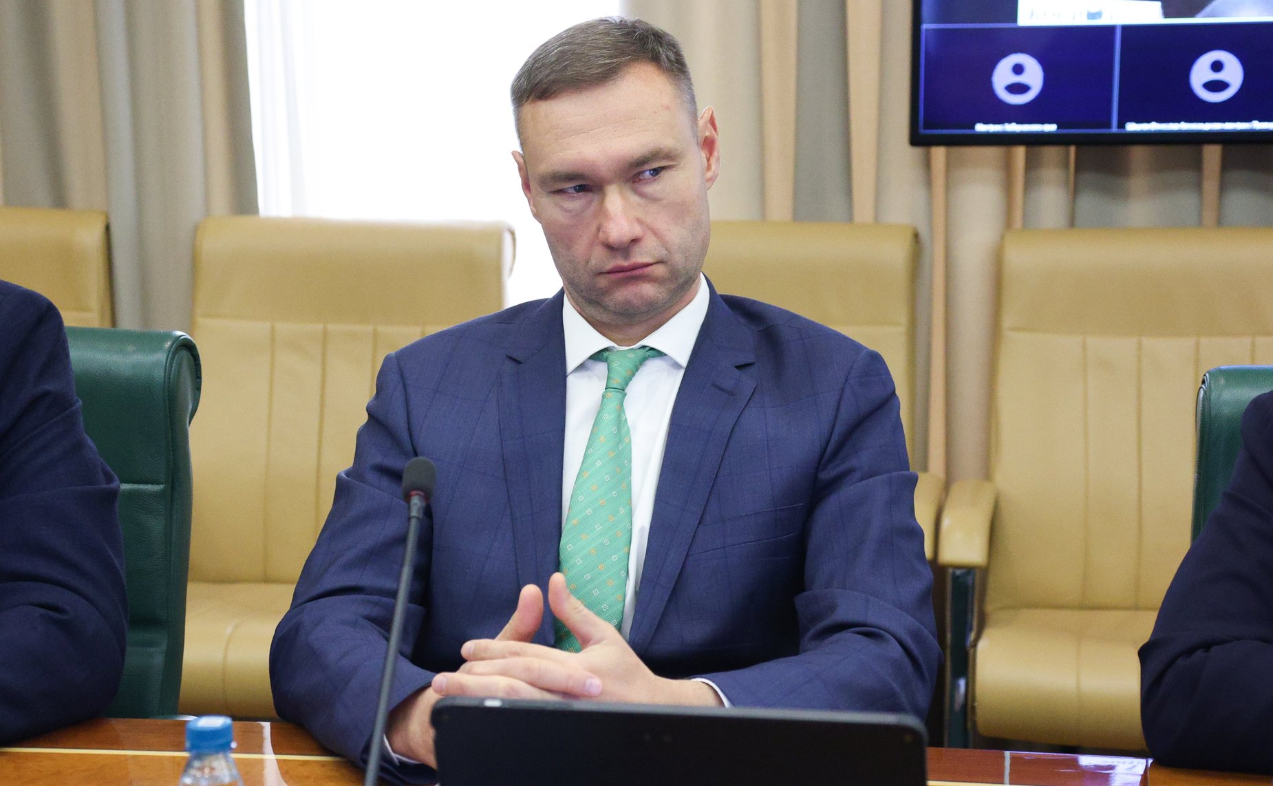 Круглый стол Комитета СФ по экономической политике на тему «О расширении маршрутной сети воздушных перевозок, выполняемых из аэропортов Дальнего Востока»