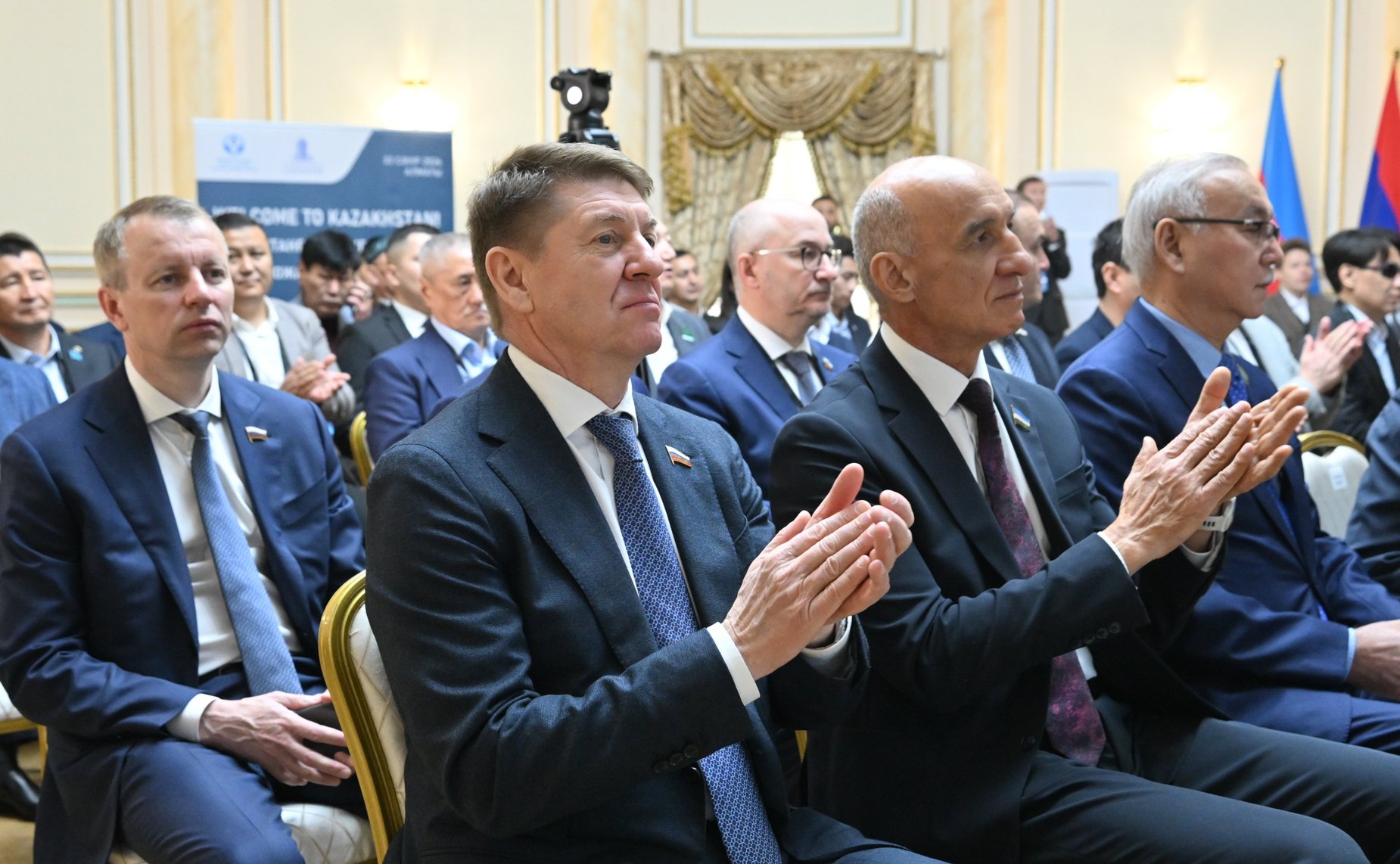 Сенаторы РФ приняли участие в Открытом кубке МПА СНГ по шахматам в рамках проведения мероприятий, посвященных 30-летию Парламента Республики Казахстан