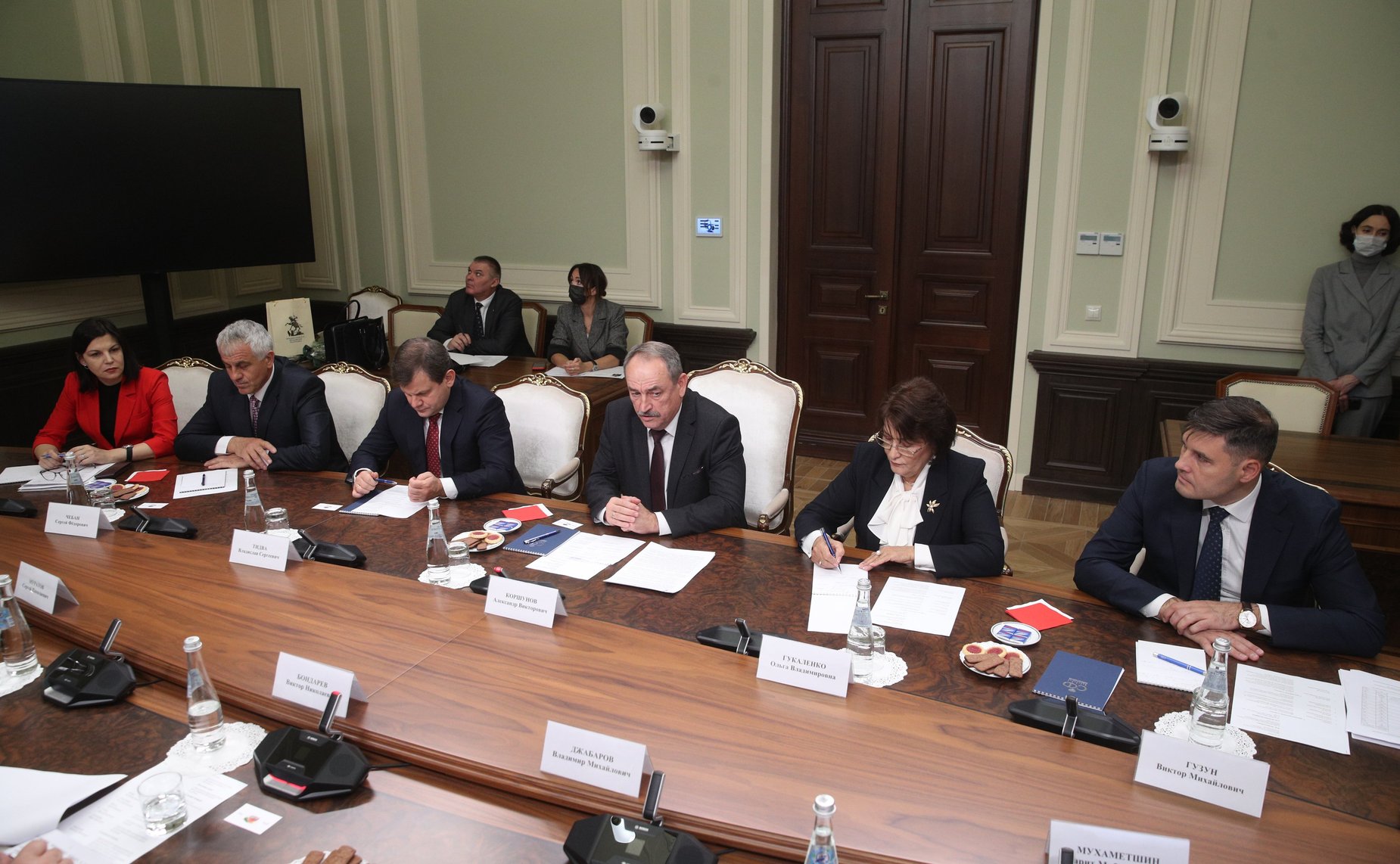 Председатель Комитета СФ по обороне и безопасности Виктор Бондарев провел встречу с Председателем Верховного Совета Приднестровской Молдавской Республики Александром Коршуновым