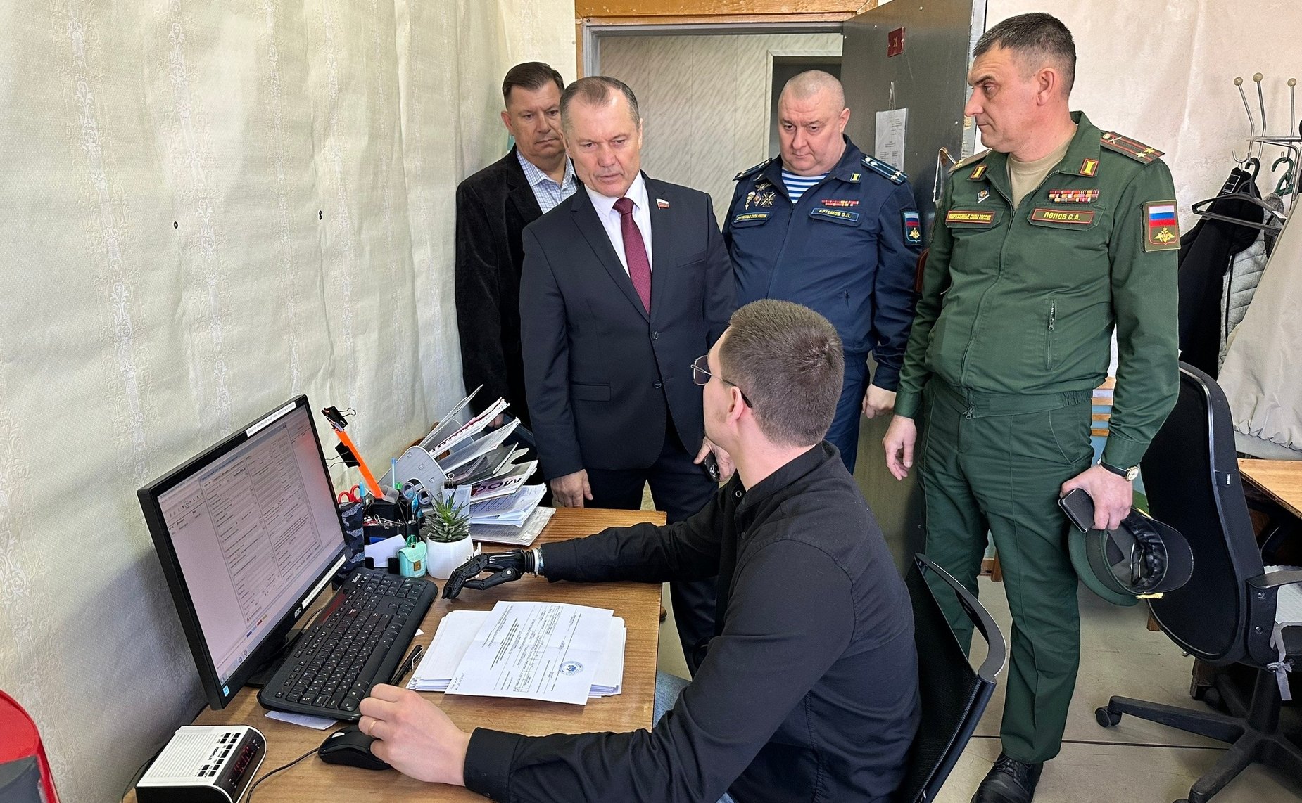 Игорь Мурог в рамках поездки в регион ознакомился с работой военных комиссариатов