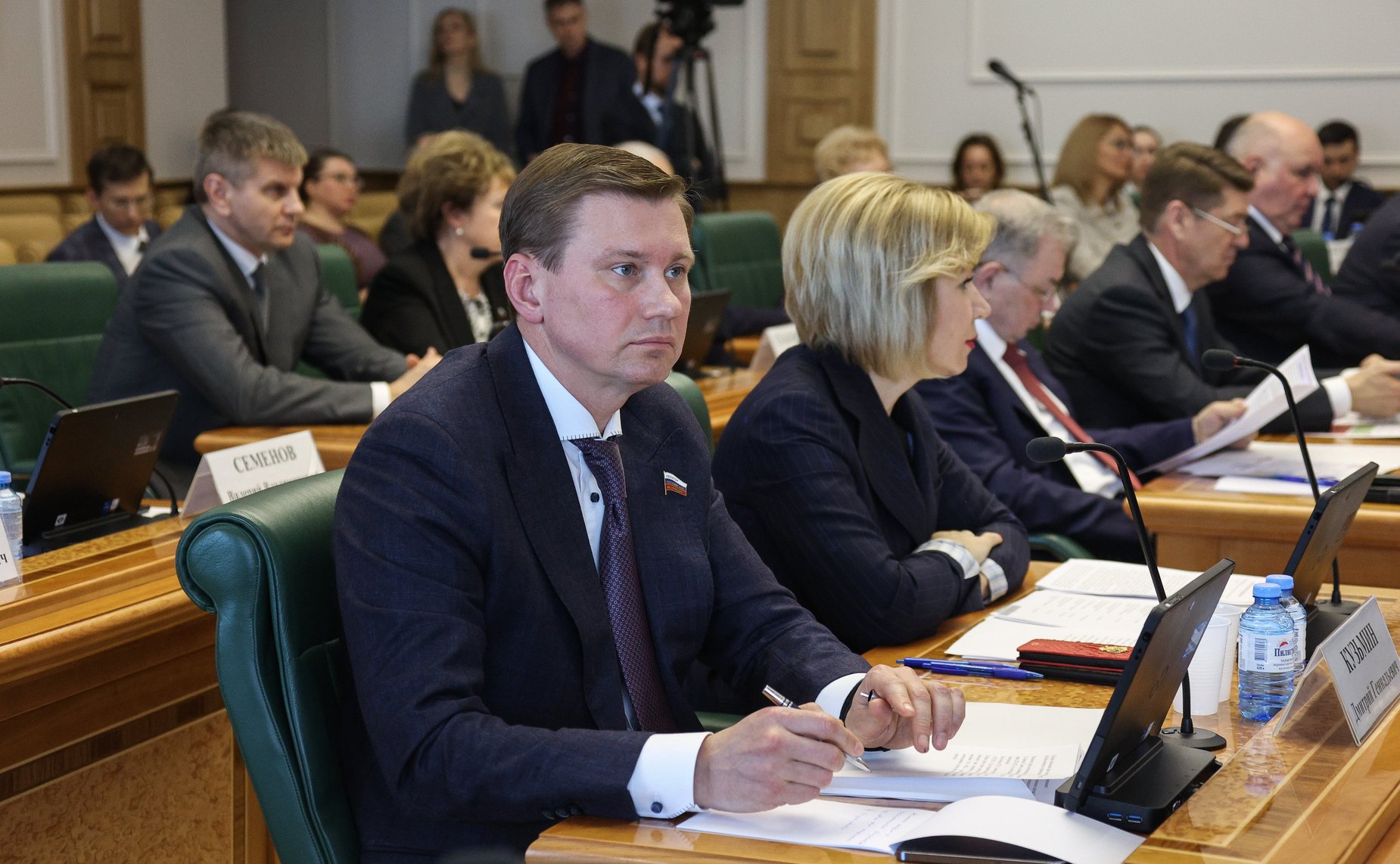 Встреча сенаторов Российской Федерации с генеральным директором — председателем правления ОАО «РЖД» Олегом Белозеровым в формате «Открытого диалога»