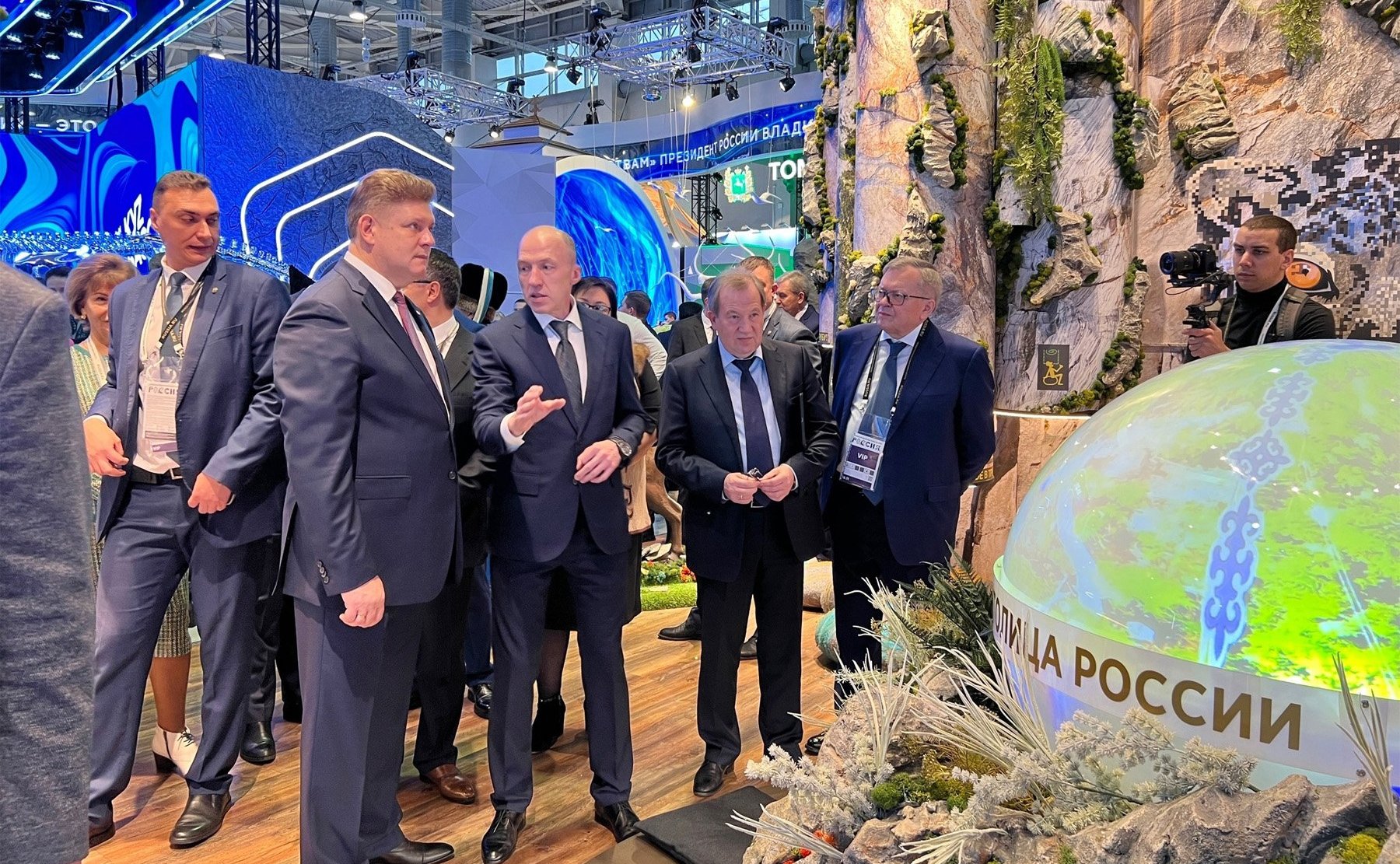 Татьяна Гигель приняла участие в открытии Дня Сибирского федерального округа в Москве в рамках Международной выставки-форума «Россия» на ВДНХ