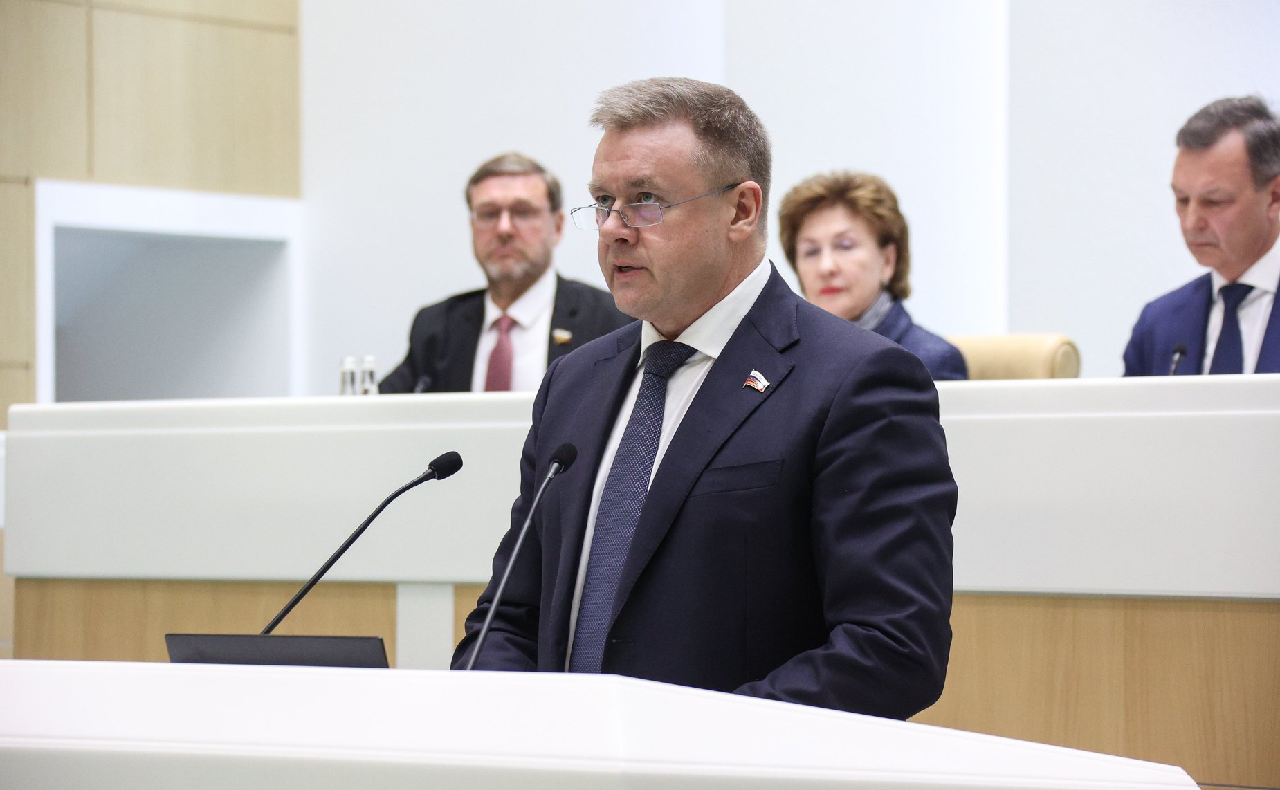 Николай Любимов