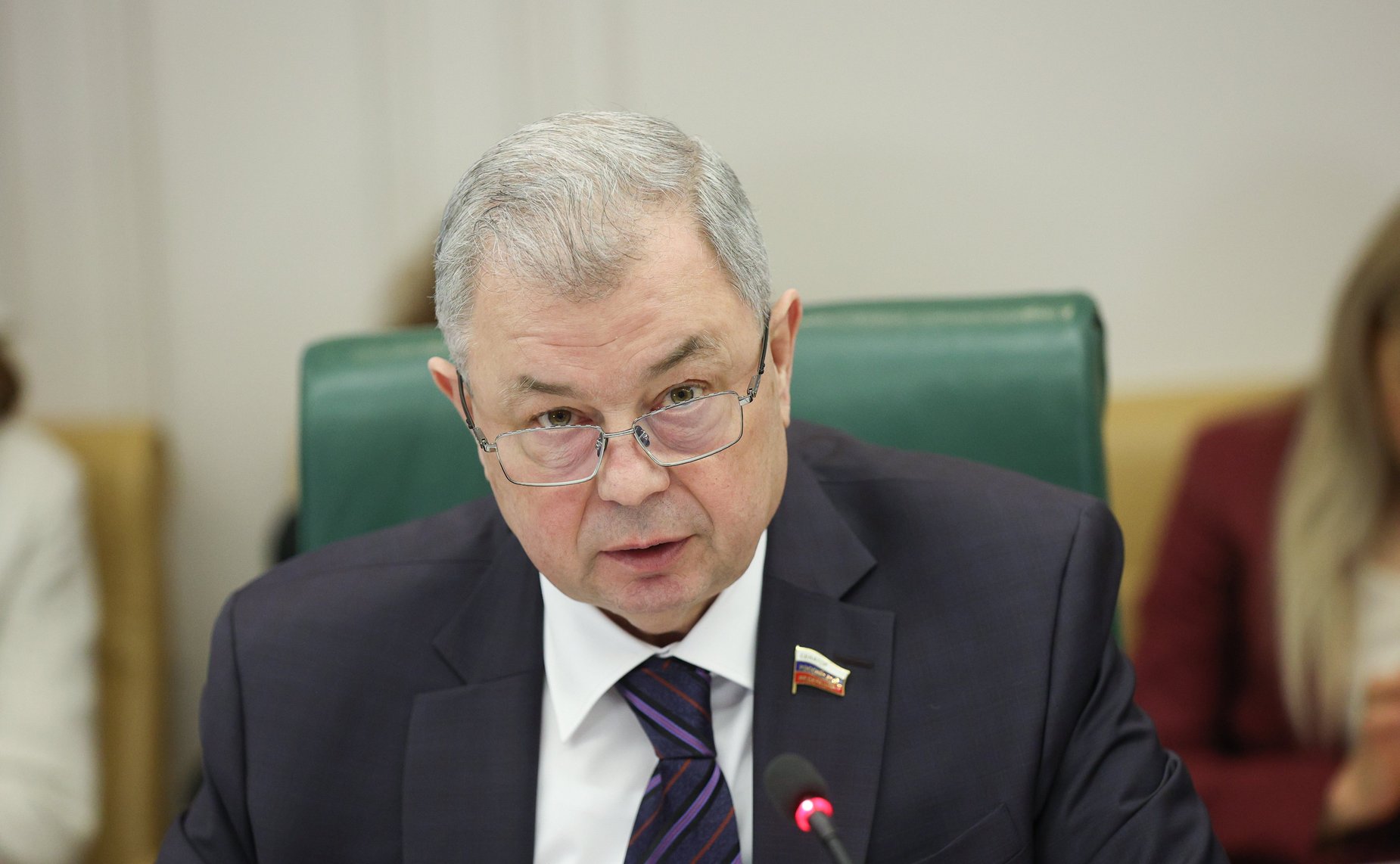 Анатолий Артамонов