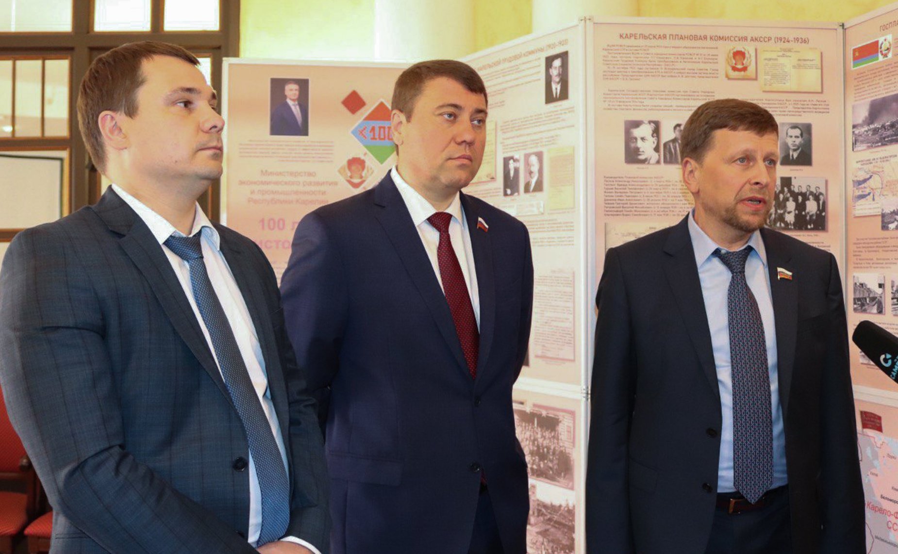 Иван Абрамов и Вадим Харлов приняли участие в совещании о ходе реализации программы социально-экономического развития Карелии