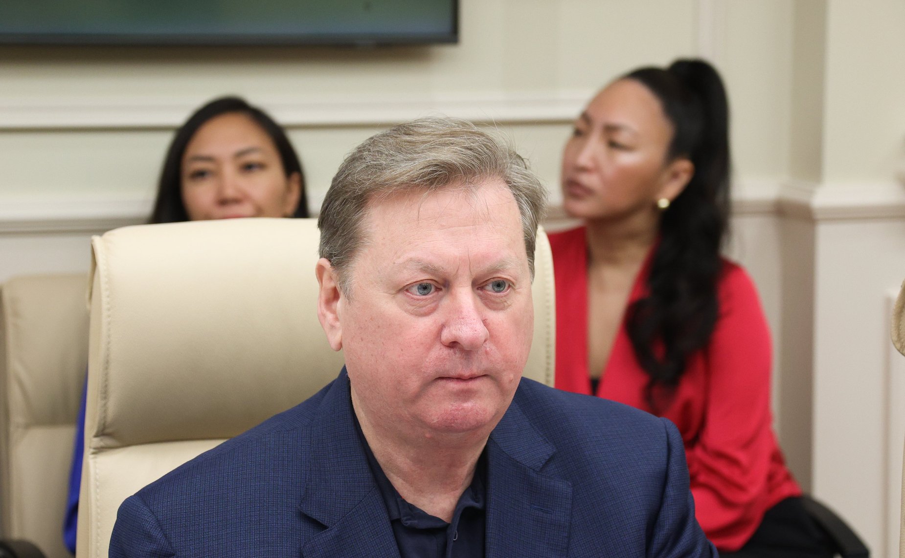 Круглый стол на тему «Санитарная авиация на территориях Дальнего Востока и Арктики: нормативное регулирование деятельности, состояние и проблемы»