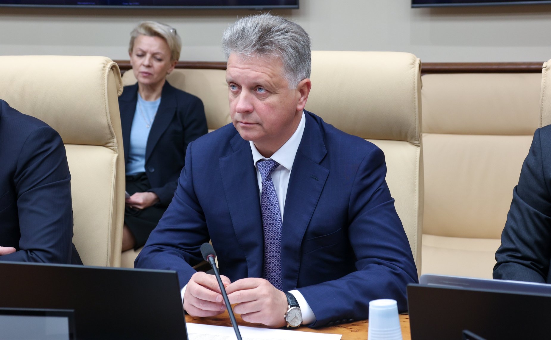 Круглый стол Комитета Совета Федерации по экономической политике «Локализация производства автомобилей в Российской Федерации: проблемы и пути решения»