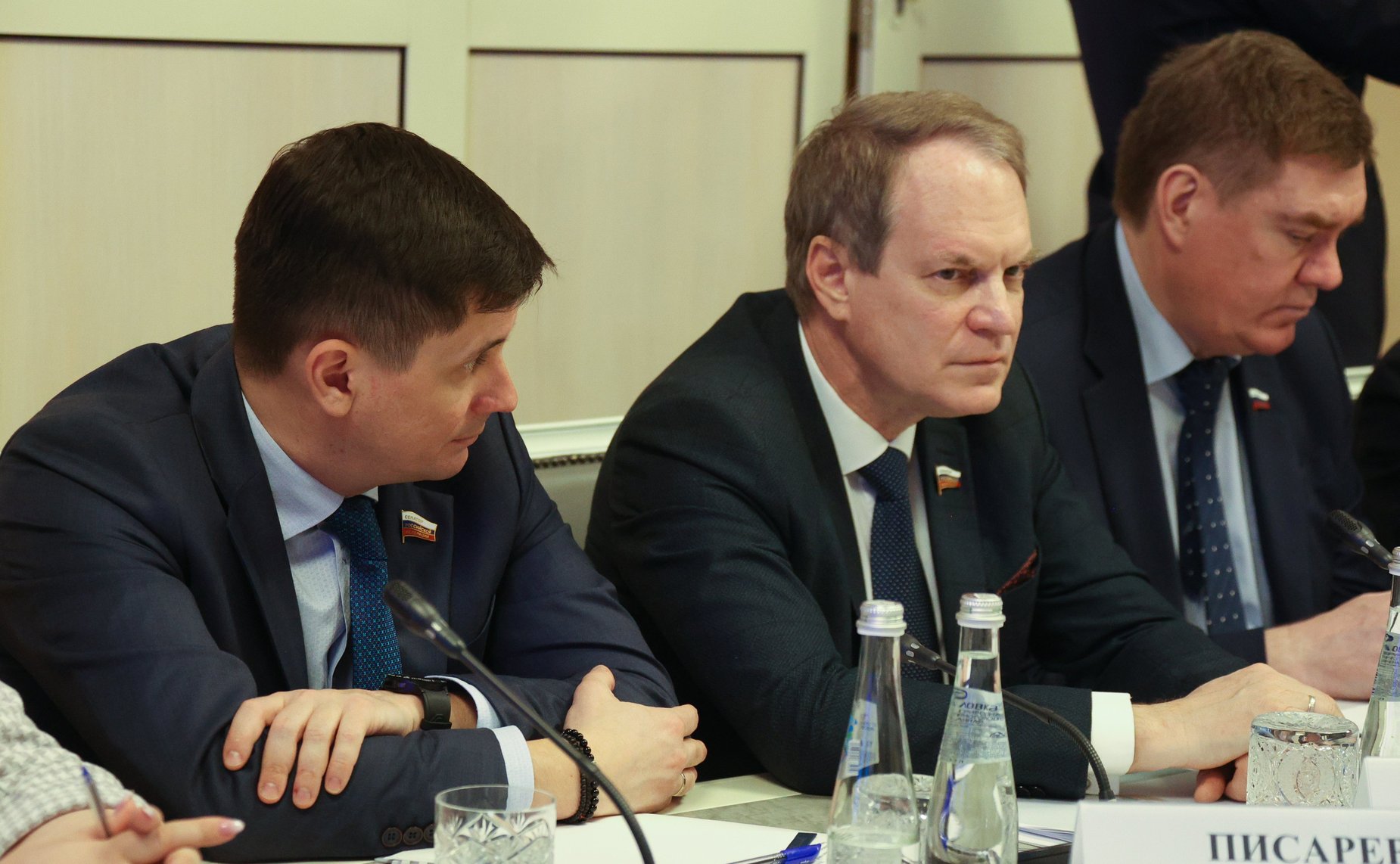 Заседание парламентской комиссии по расследованию обстоятельств, связанных с созданием американскими специалистами биологических лабораторий на территории Украины