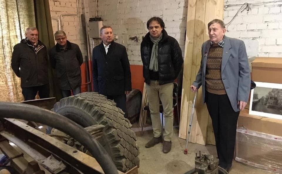 Сергей Березкин в ходе поездки в регион принял участие в презентации проекта Клуба исторических автомобилей по восстановлению грузовика ЯАЗ-200