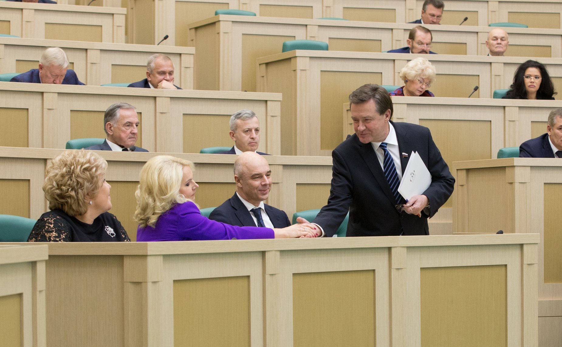 На 422-м заседании Совета Федерации