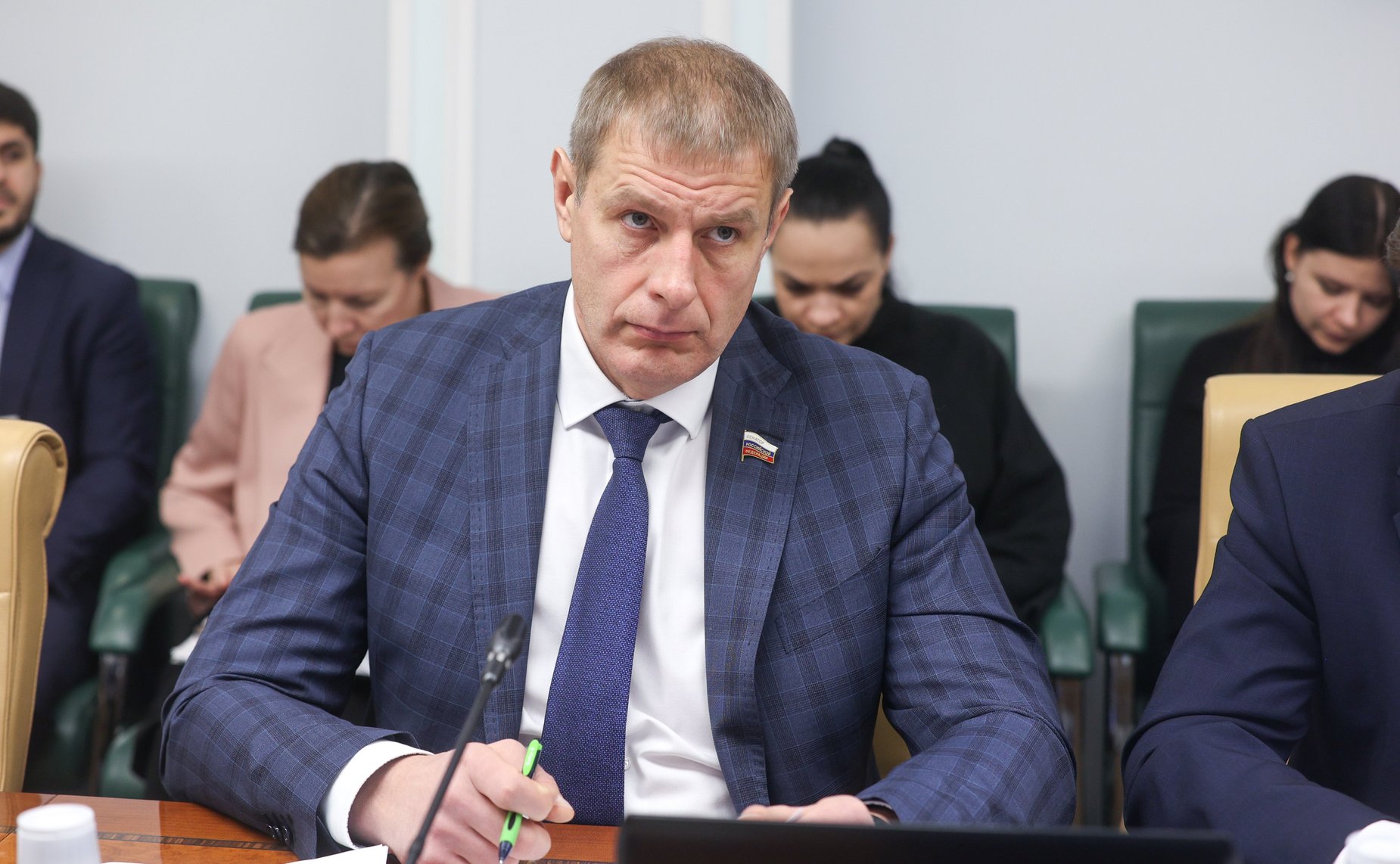 Олег Земцов