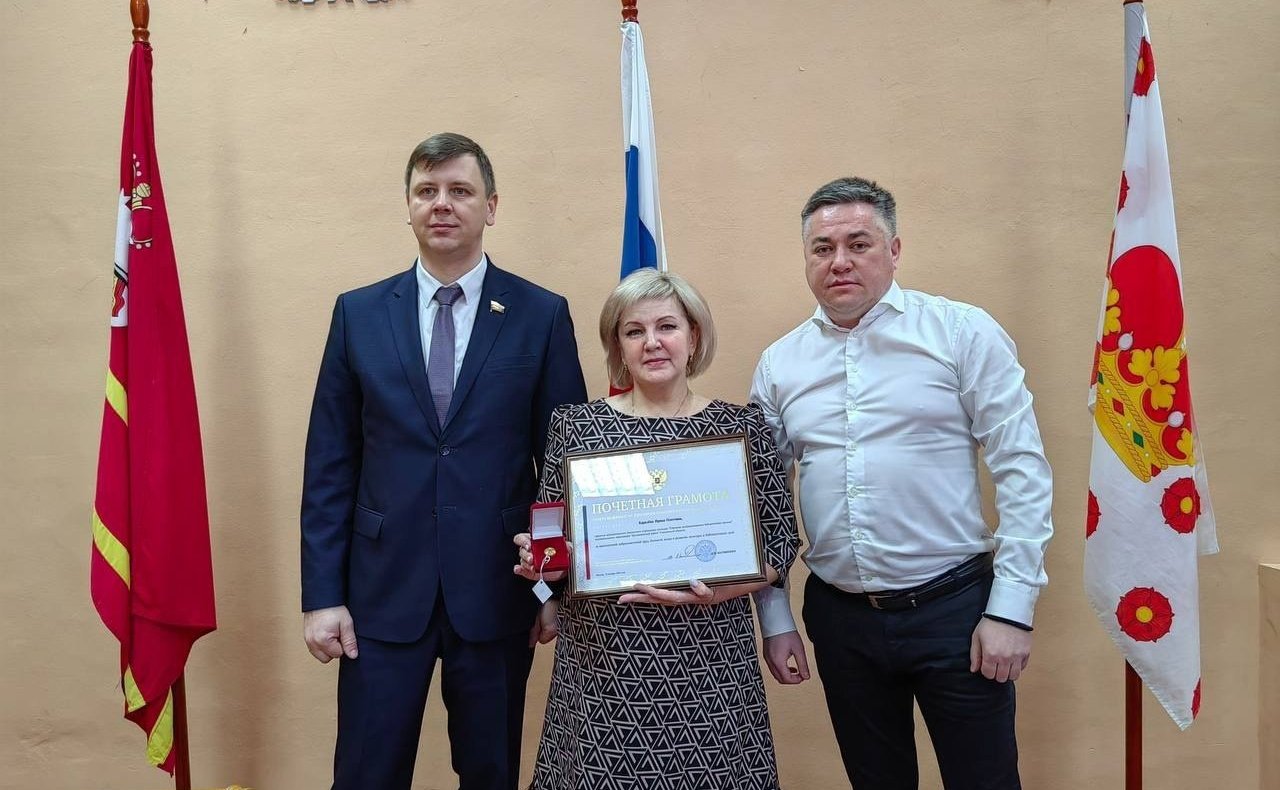 Артем Малащенков побывал в районной библиотеке, которая после капремонта в рамках нацпроекта «Культура» стала модельной