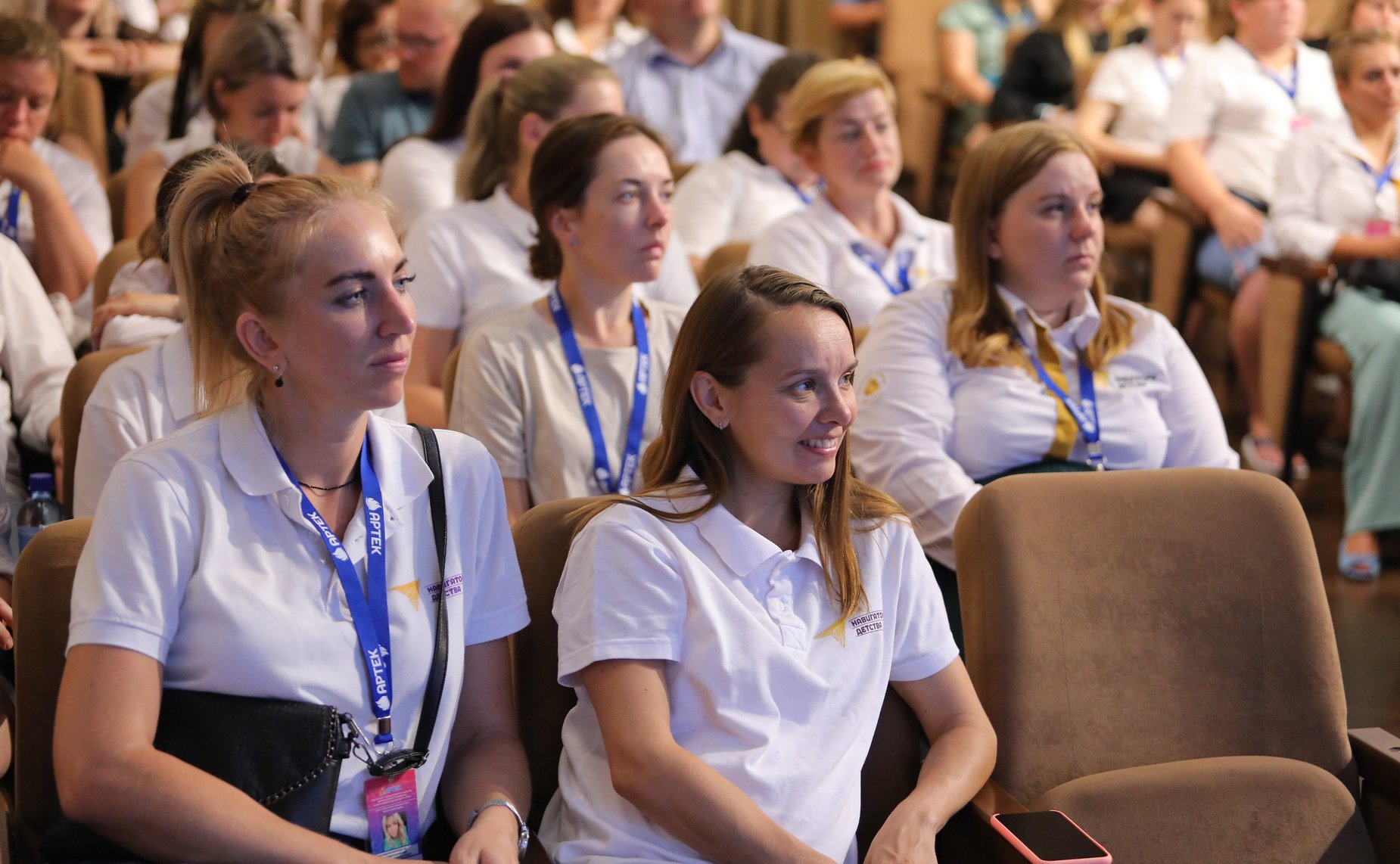 Владимир Полетаев встретился с советниками директоров школ по воспитанию, которые обучаются в детском центре «Артек»