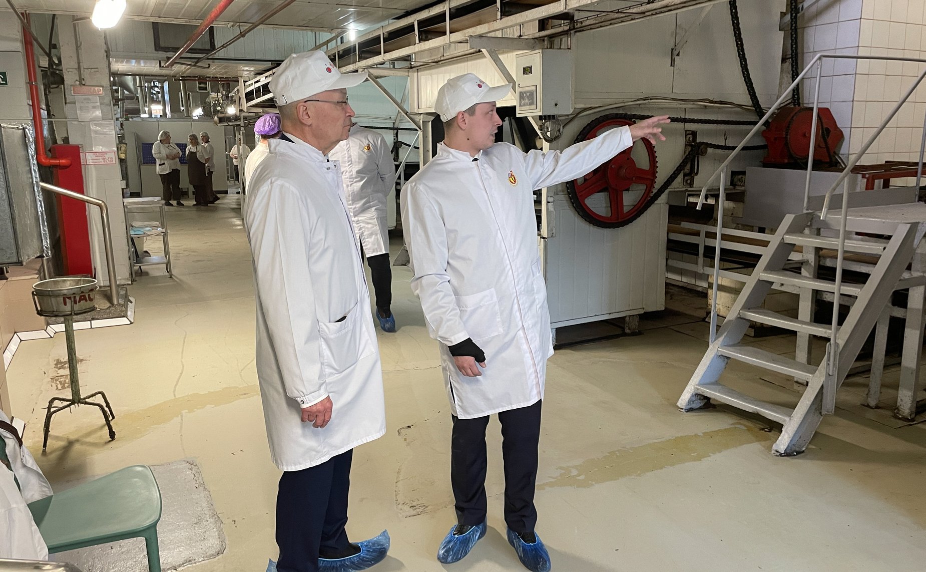 Владимир Киселев посетил Владимирский хлебокомбинат