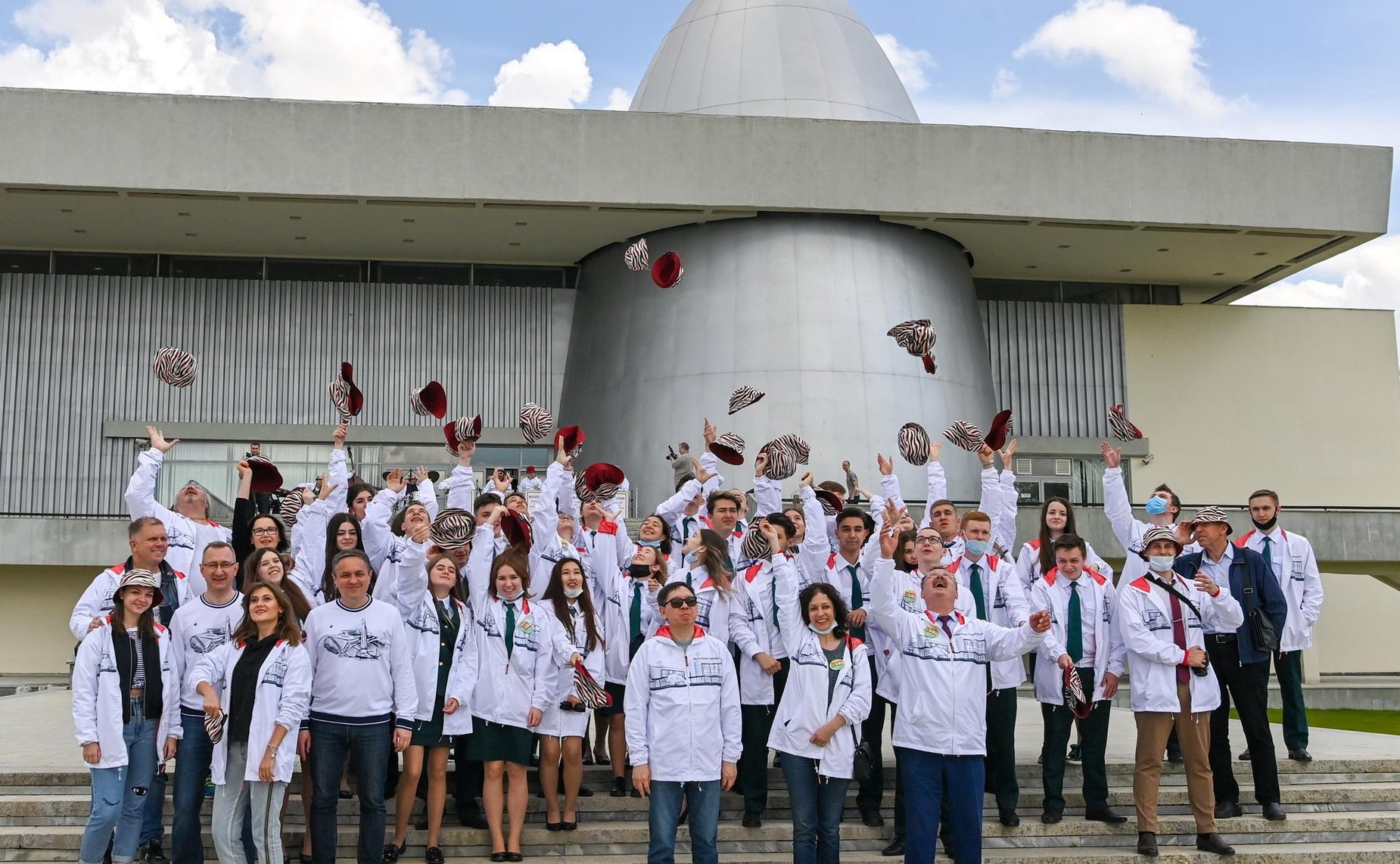 Анатолий Артамонов принял участие в фестивале «Черешневый лес»