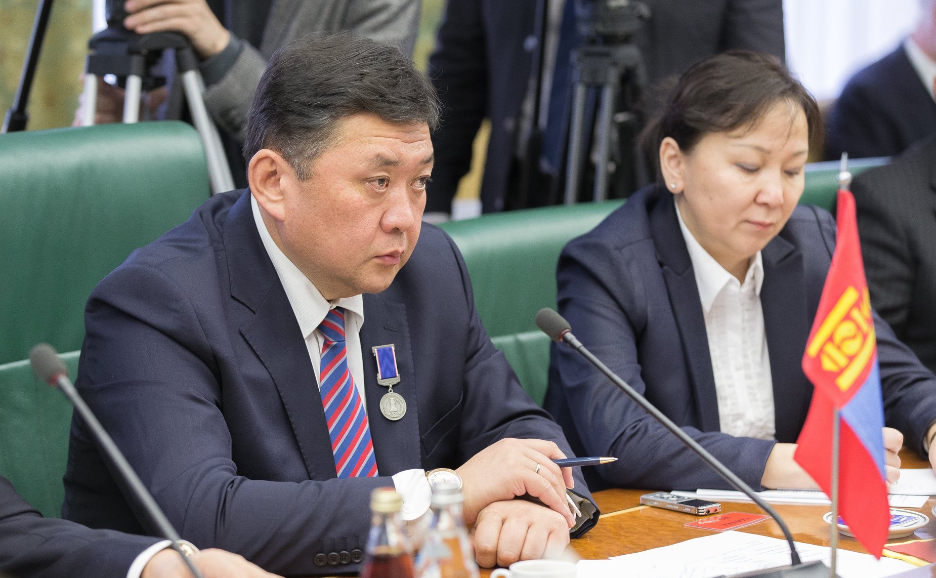 Встреча заместителя Председателя Совета Федерации Ильяса Умаханова с заместителем Председателя Великого Государственного Хурала Монголии Миеэгомбо Энхболдом