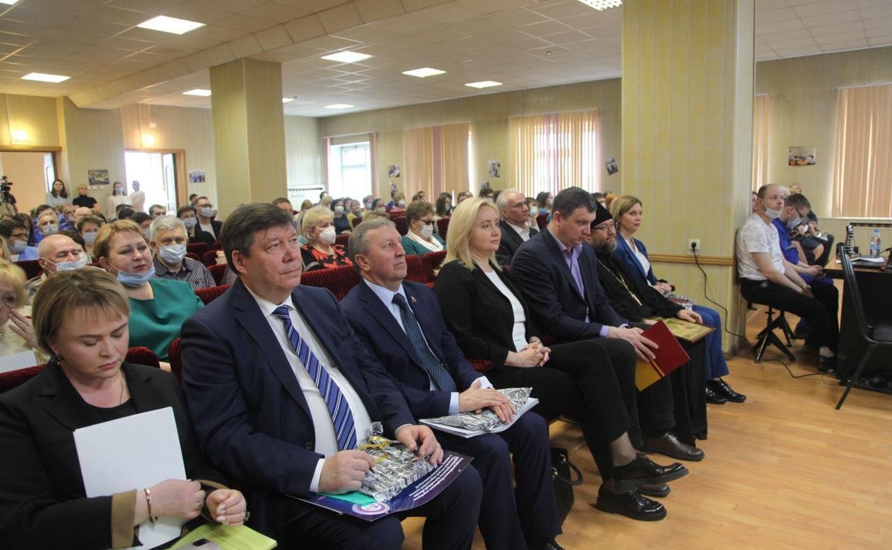 Сергей Березкин принял участие в торжественном мероприятии, посвященном Дню работников скорой медицинской помощи, в Ярославле