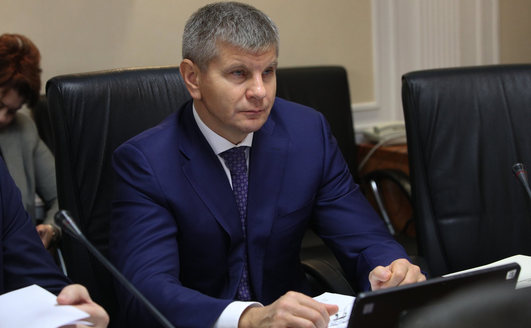 Геннадий Голов