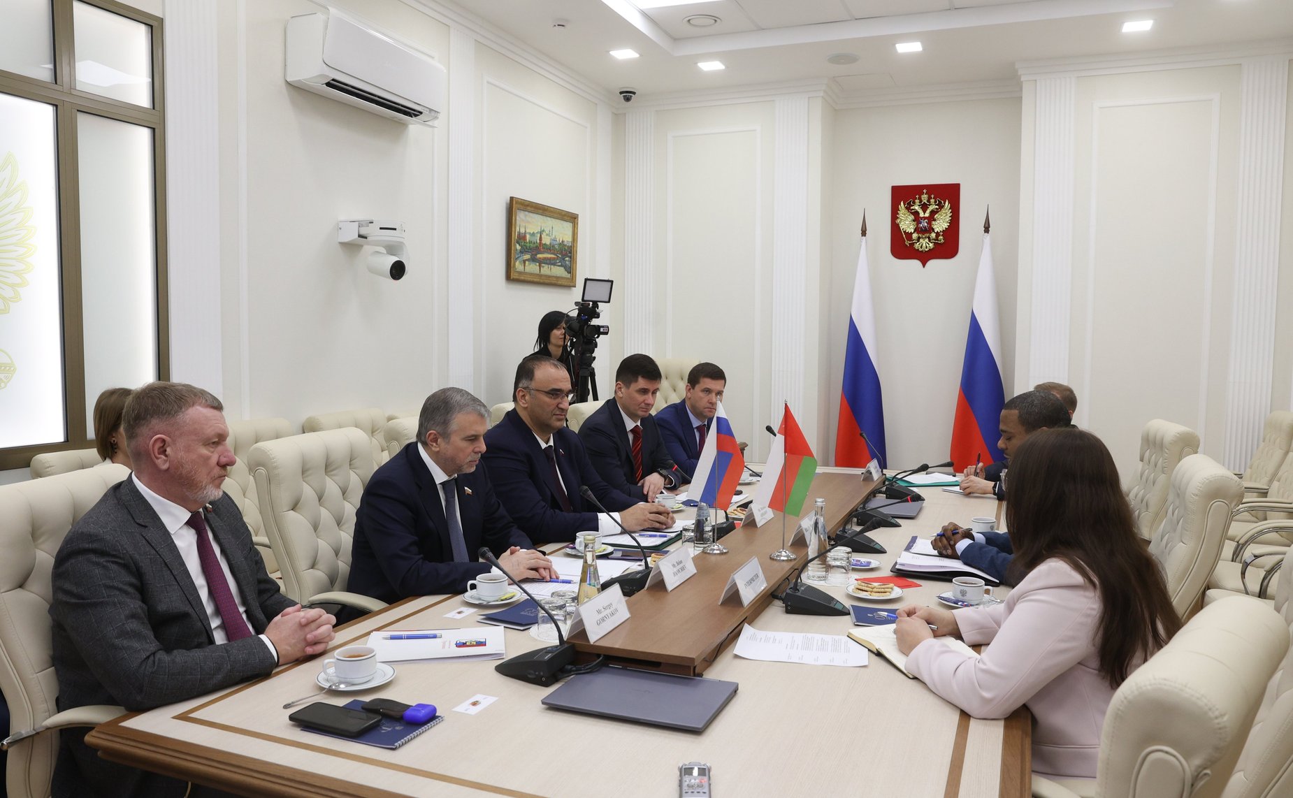 Встреча руководителя группы по сотрудничеству СФ с Государственным советом Султаната Оман, заместителя председателя Комитета СФ по социальной политике Мохмада Ахмадова с Чрезвычайным и Полномочным Послом Султаната Оман в РФ