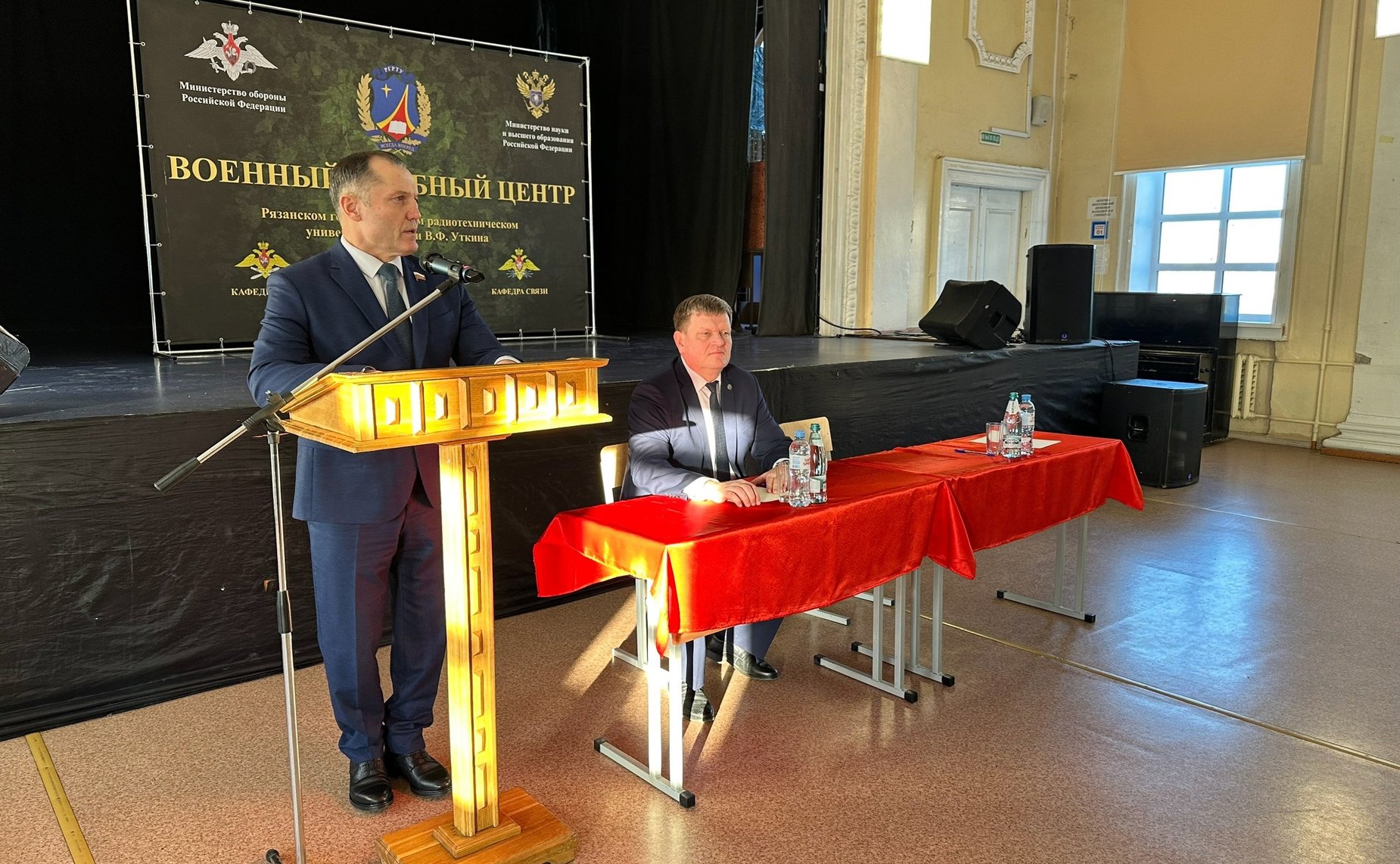 Игорь Мурог провел встречи с активом Рязанской областной ветеранской организации и студентами Военного учебного центра при РГРТУ