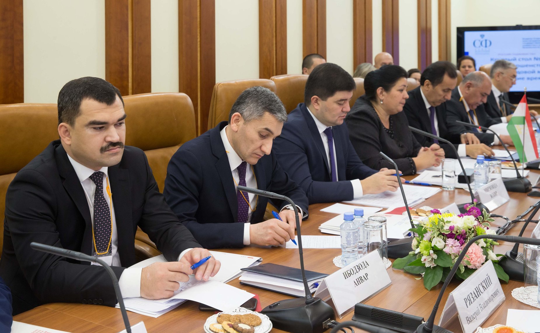 «Круглый стол» Комитета СФ по конституционному законодательству и государственному строительству о совершенствовании трудовой миграции