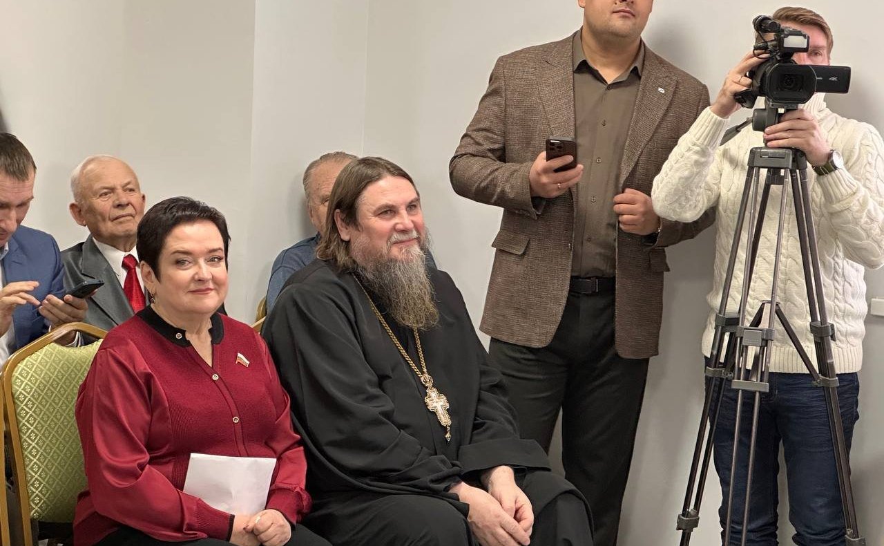 Лариса Мельник поздравила представителей севастопольского медиасообщества с профессиональным праздником — Днём российской печати