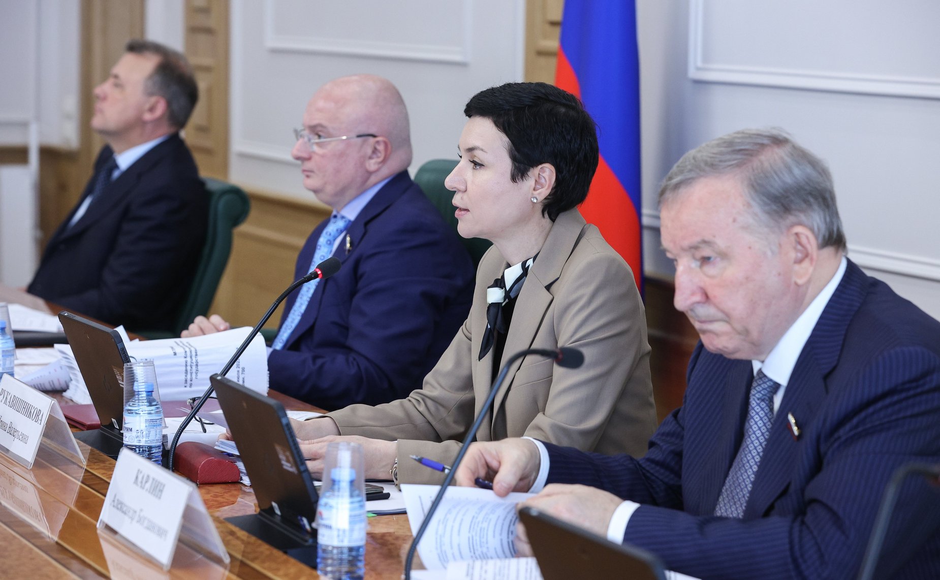 Заседание Комитета СФ по конституционному законодательству и государственному строительству