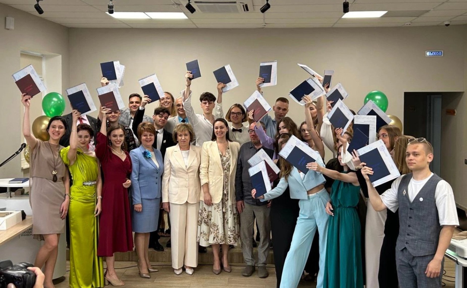 Людмила Скаковская приняла участие в торжественной церемонии вручения дипломов выпускникам бакалавриата и магистратуры Международных отношений Тверского государственного университета