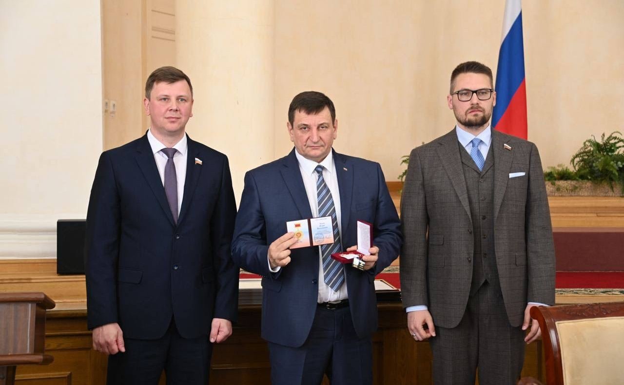 Руслан Смашнёв принял участие в мероприятии, посвященном празднованию 30-летия Смоленской областной Думы