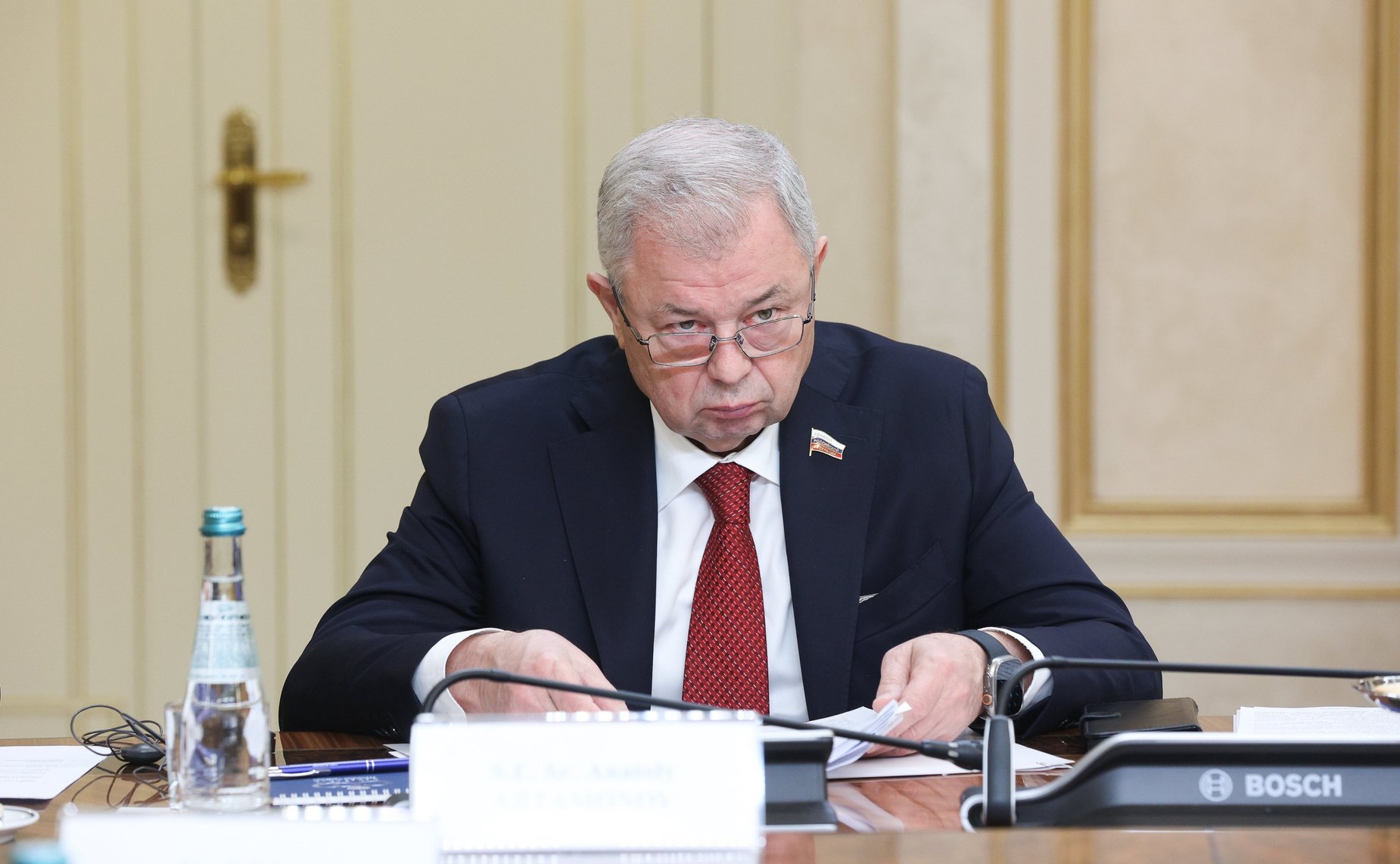 Анатолий Артамонов