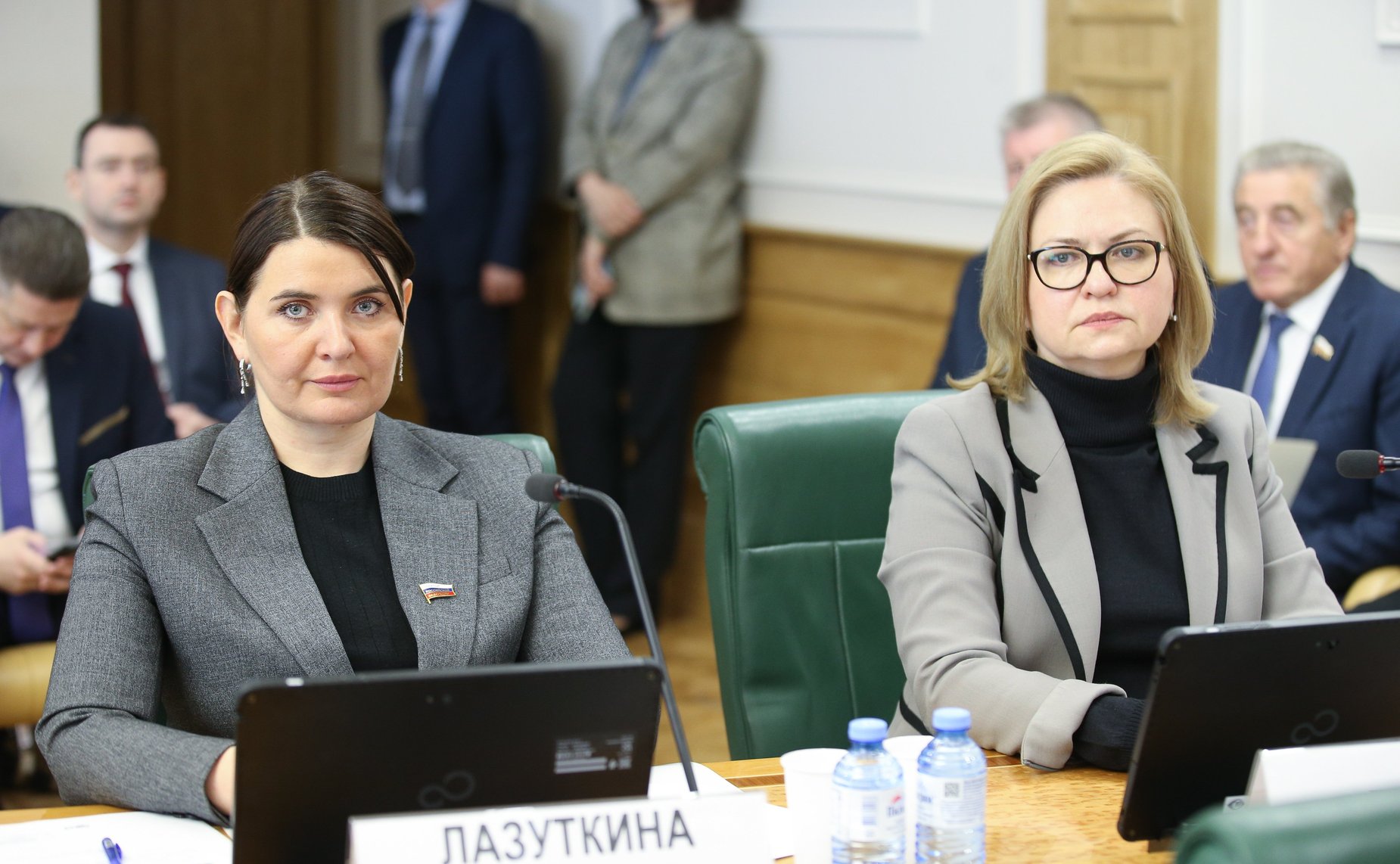 Совместное заседание комитетов СФ для проведения консультаций по кандидатуре А. Куренкова для назначения на должность главы МЧС