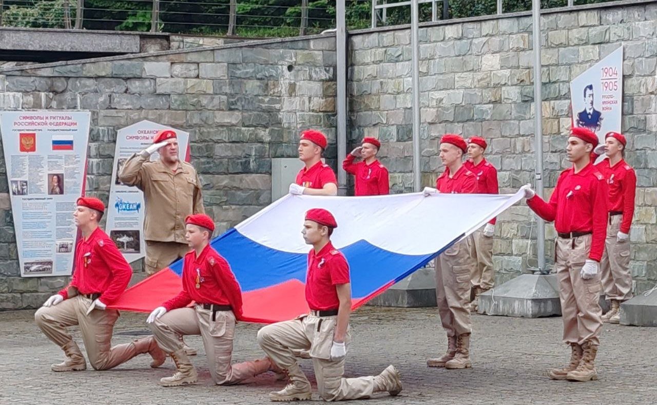 Александр Ролик совместно с Губернатором Приморья Олегом Кожемяко принял участие в торжественной церемонии открытия филиала Всероссийского детского центра «Океан» — Центра воспитательных технологий «Маяк»