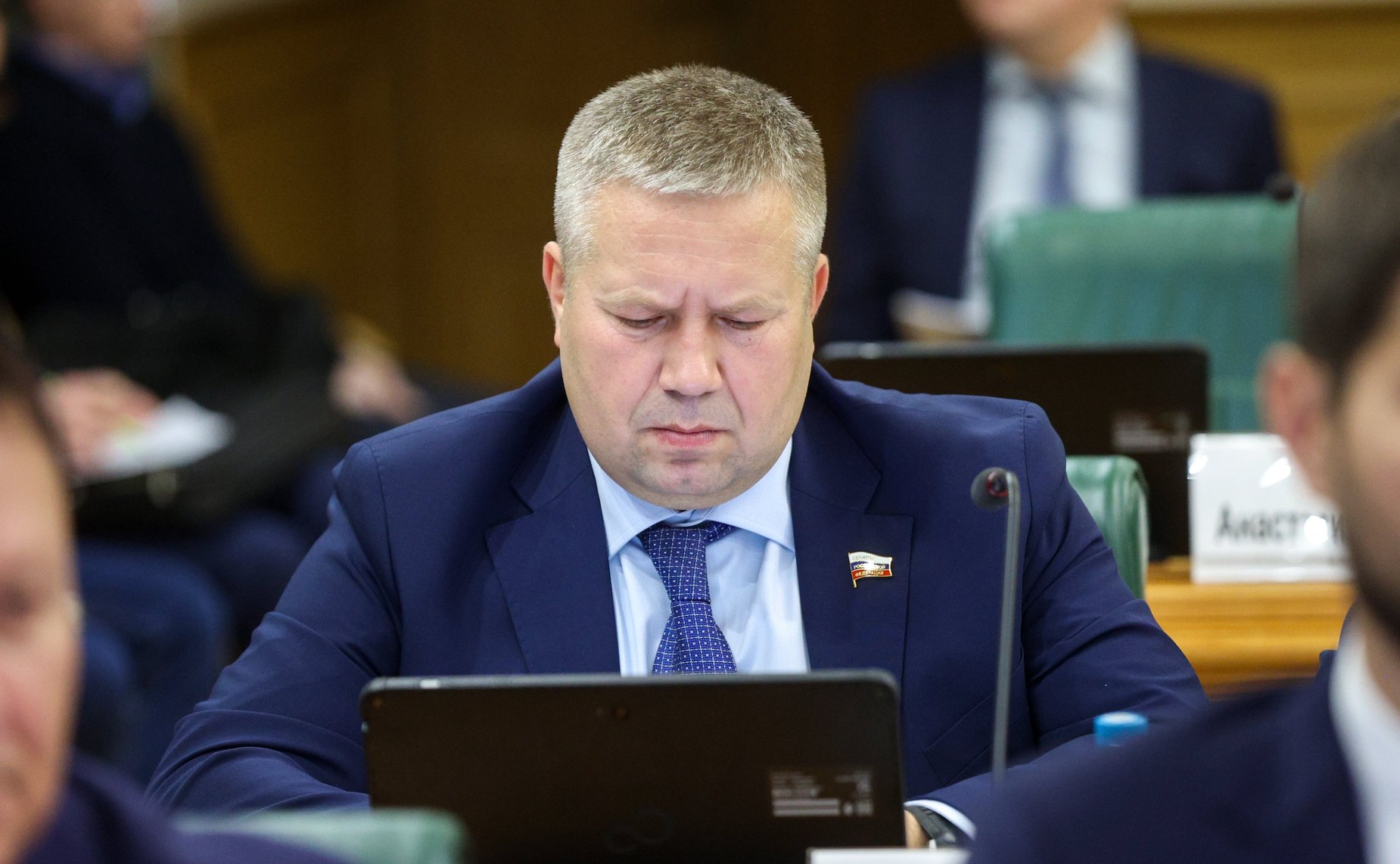 Денис Гусев