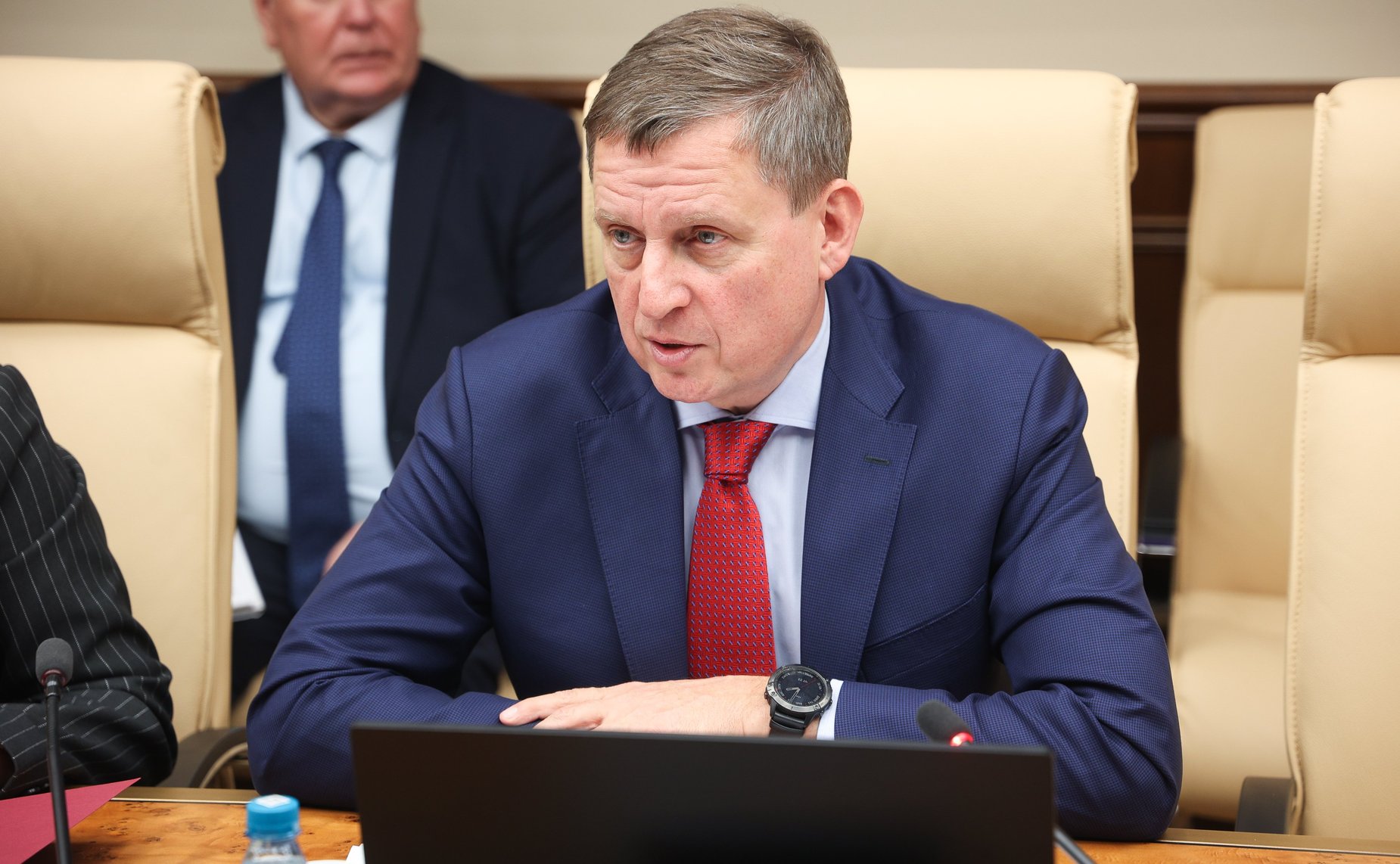 Совместное совещание комитетов СФ «Проект федерального бюджета на 2026–2028 годы: приоритеты финансирования государственной программы Российской Федерации «Развитие авиационной промышленности»