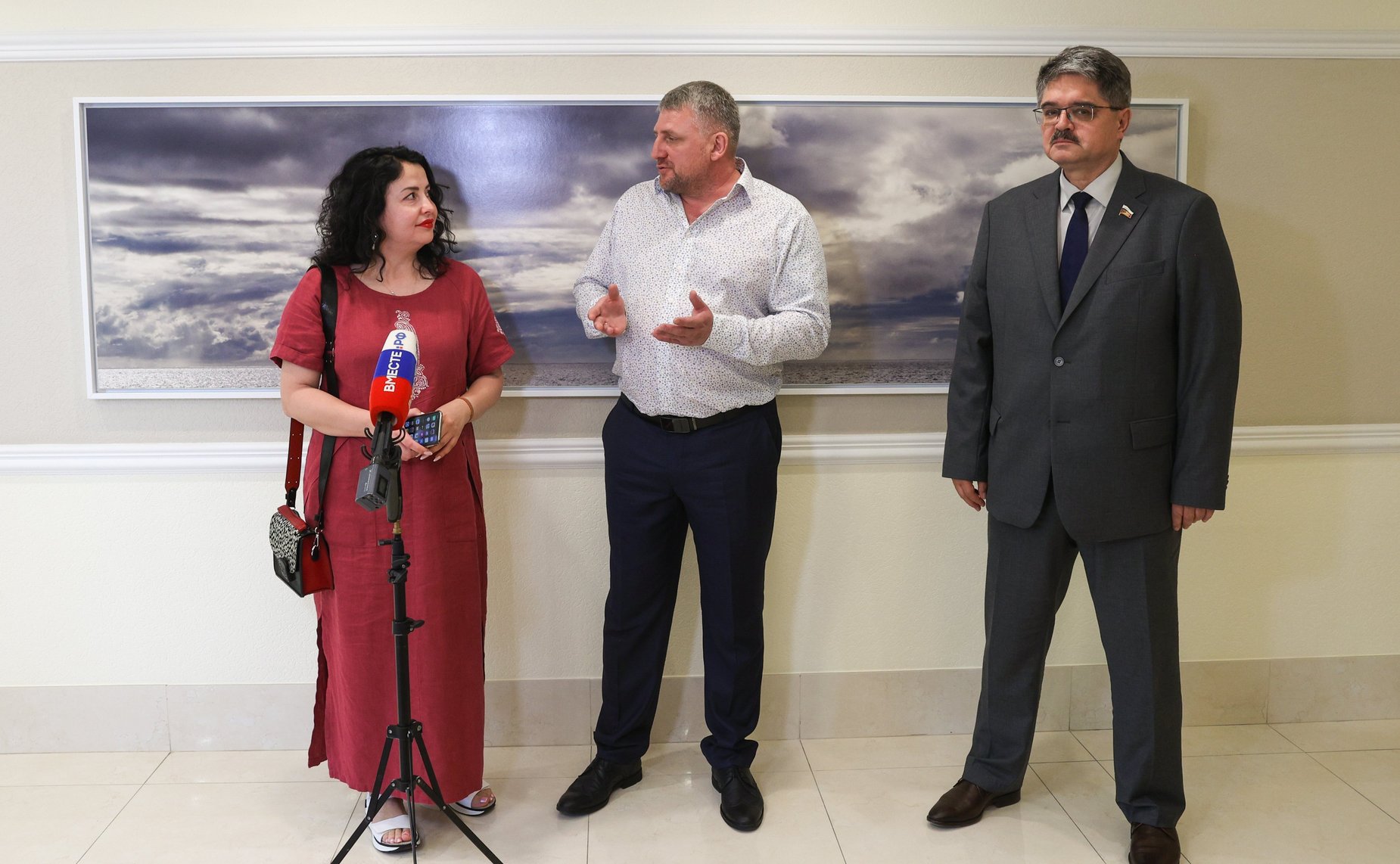 Открытие в Совете Федерации выставки творческих работ президента Международного союза художников-анималистов Сергея Ильинского-Акулова