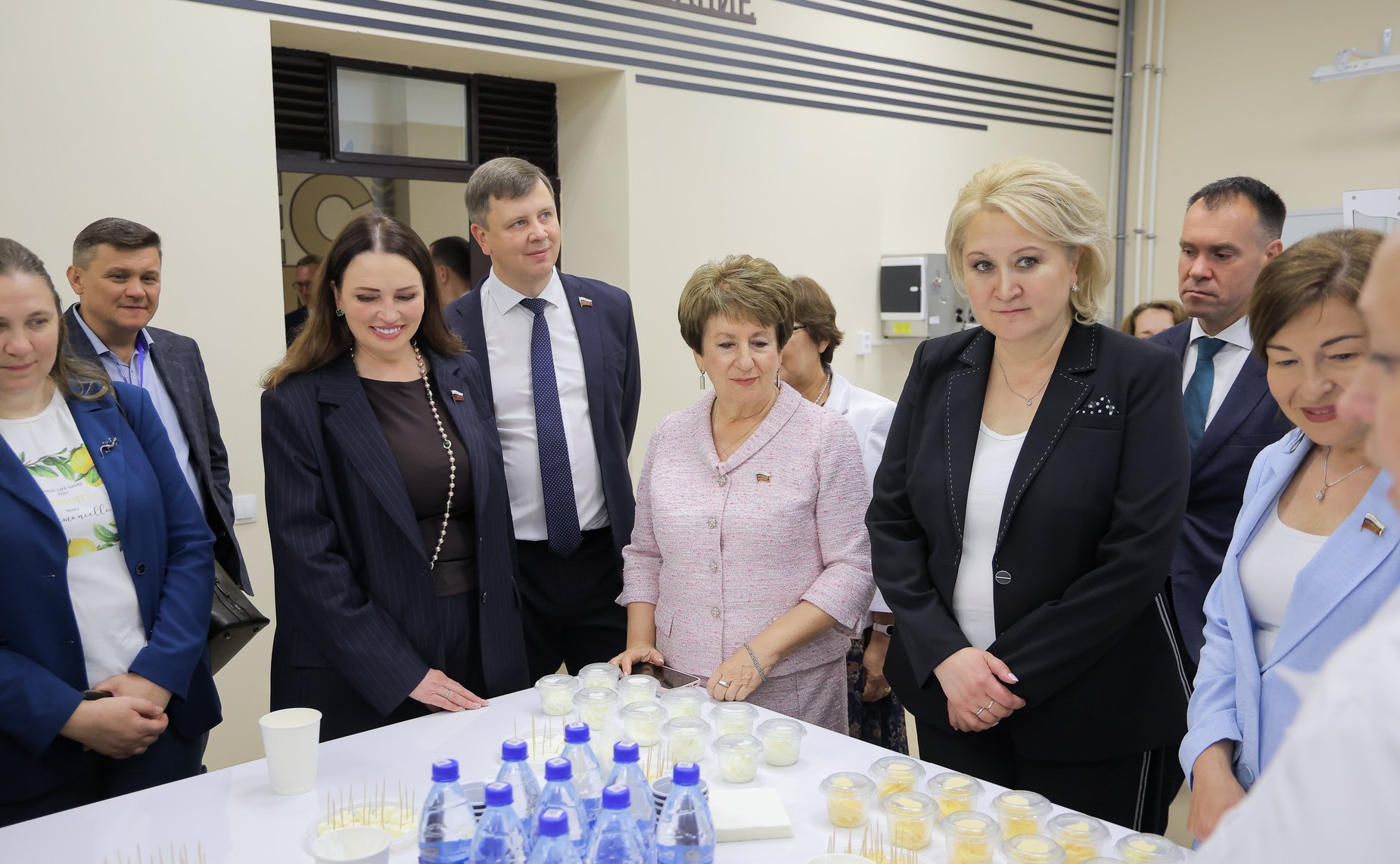 Выездное заседание Комитета СФ по науке, образованию и культуре «Развитие системы непрерывного образования для обеспечения технологического лидерства региона (на примере Вологодской области)». ВГМХА