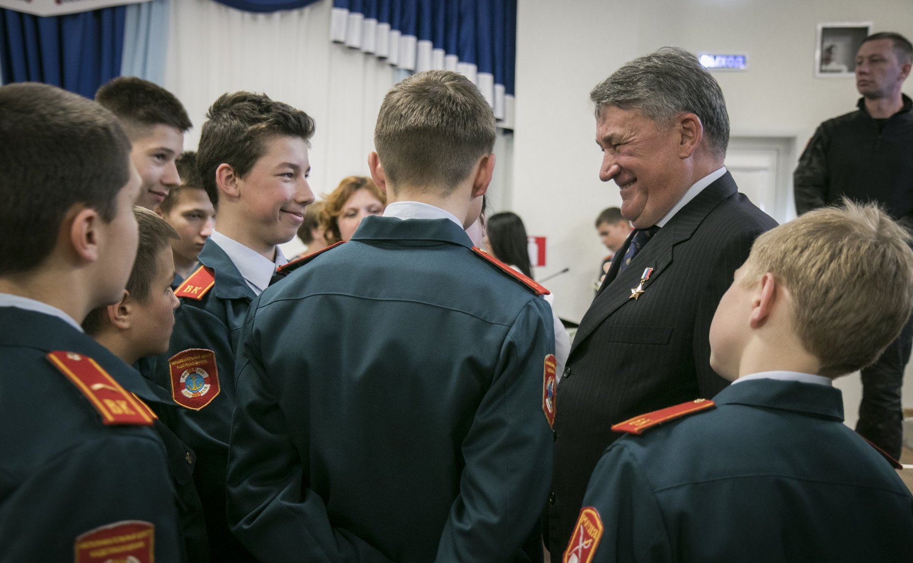 Ю. Воробьев провел урок патриотического воспитания в Кадетской школе «Корабелы Прионежья»