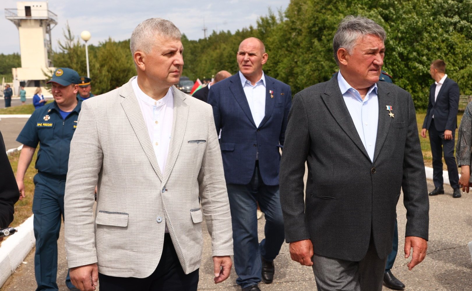 Юрий Воробьев и заместитель Председателя Совета Республики Национального собрания Республики Беларусь Валерий Бельский приняли участие в мероприятиях каникулярной профориентационной школы «За безопасность!»